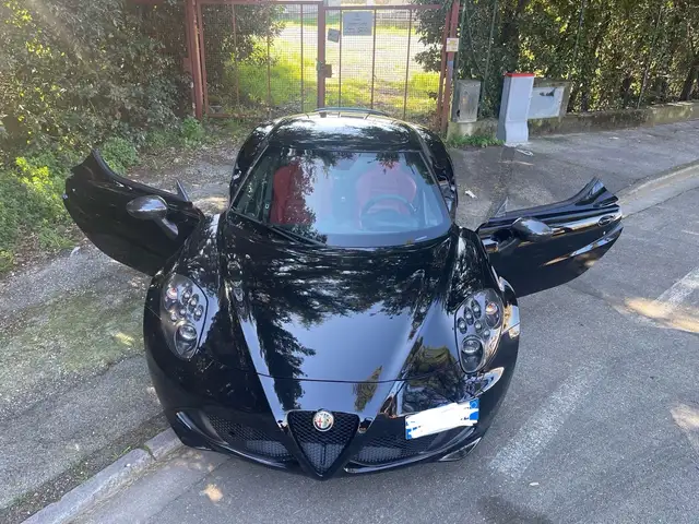 Alfa Romeo 4C Coupe 1750 tbi 240cv tct