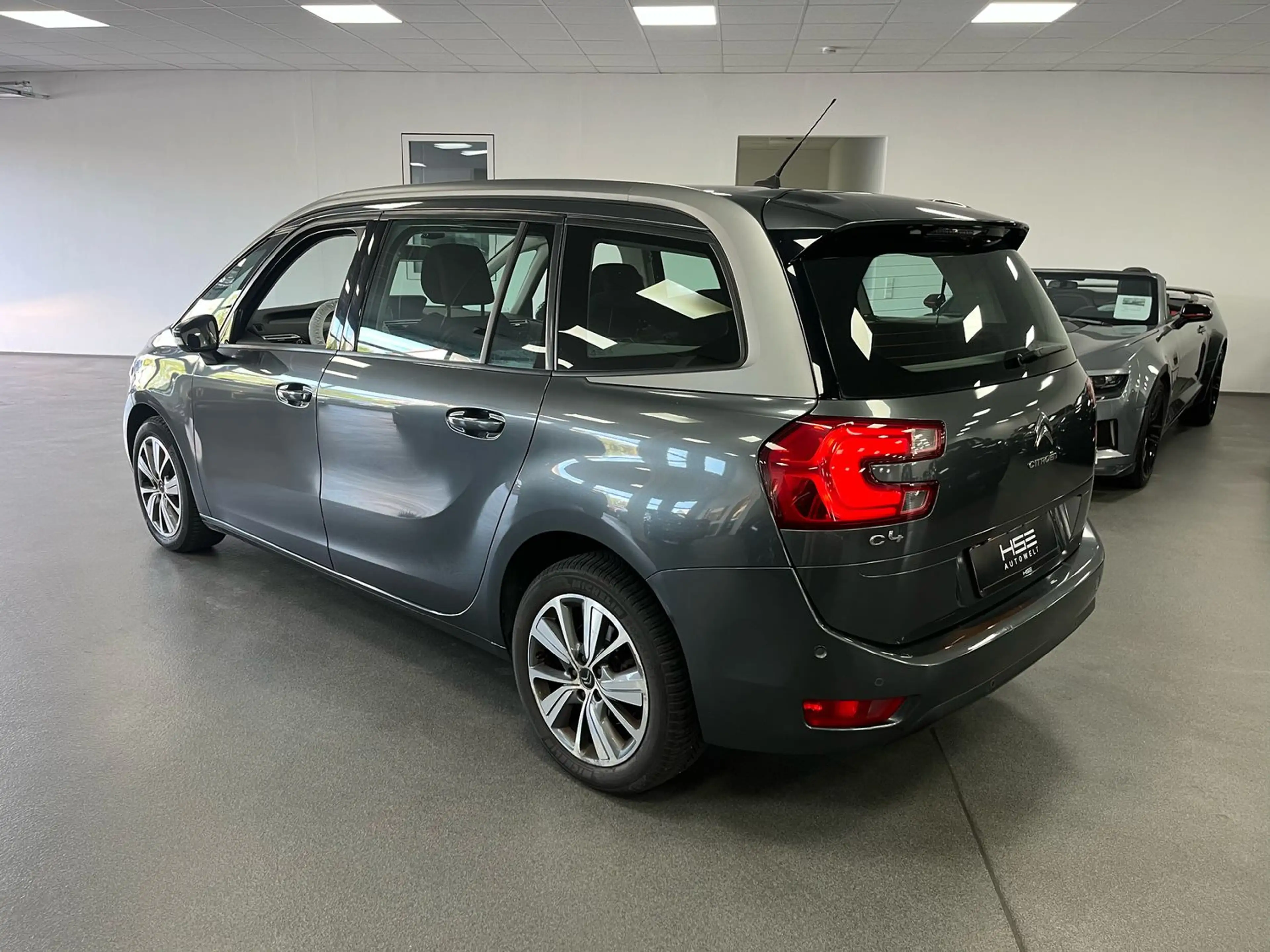 Citroen Grand C4 Picasso 7-Sitzer/ Schalter/ Zahnriemen+Service Neu — photo 7