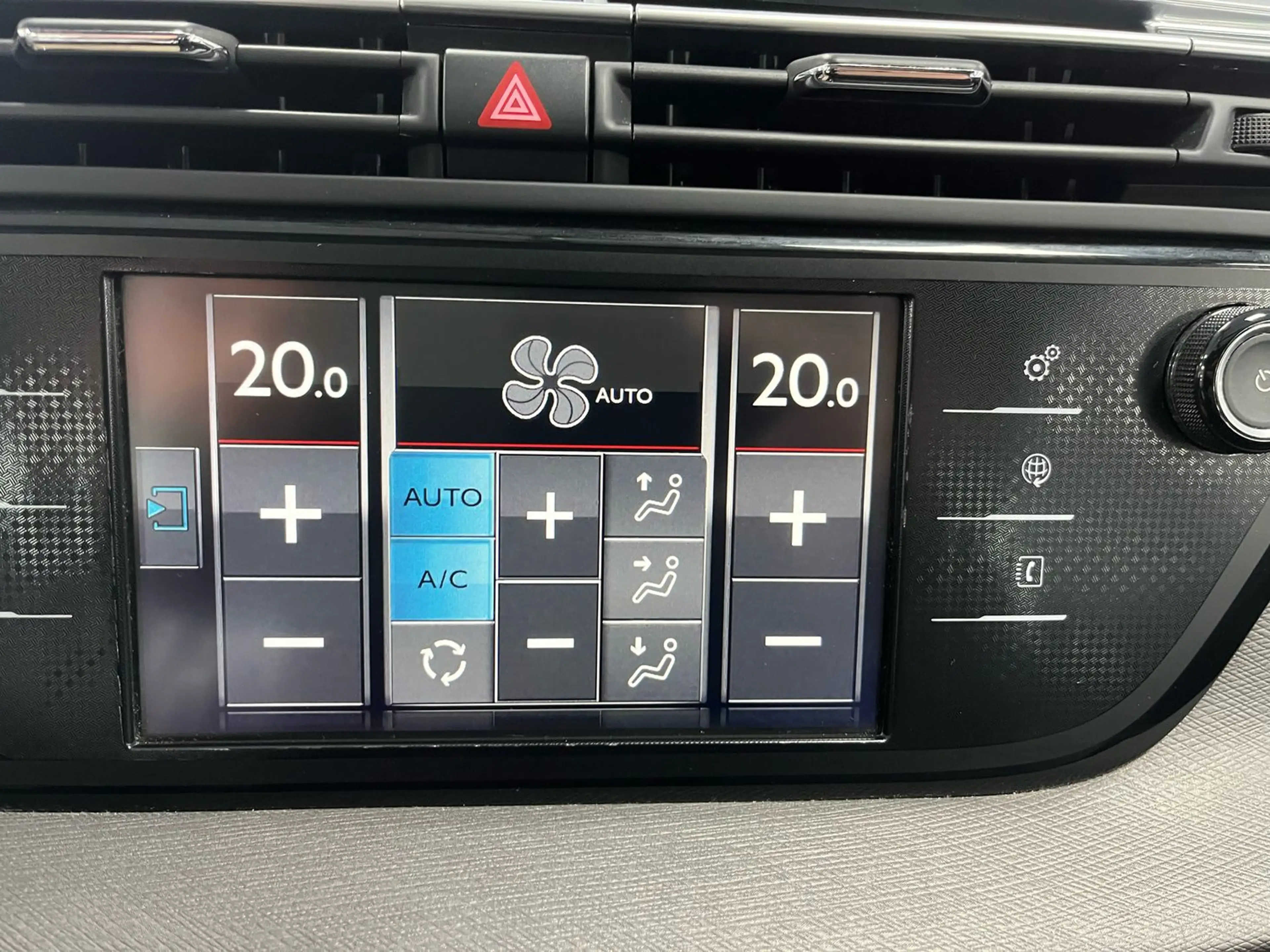 Citroen Grand C4 Picasso 7-Sitzer/ Schalter/ Zahnriemen+Service Neu — photo 22