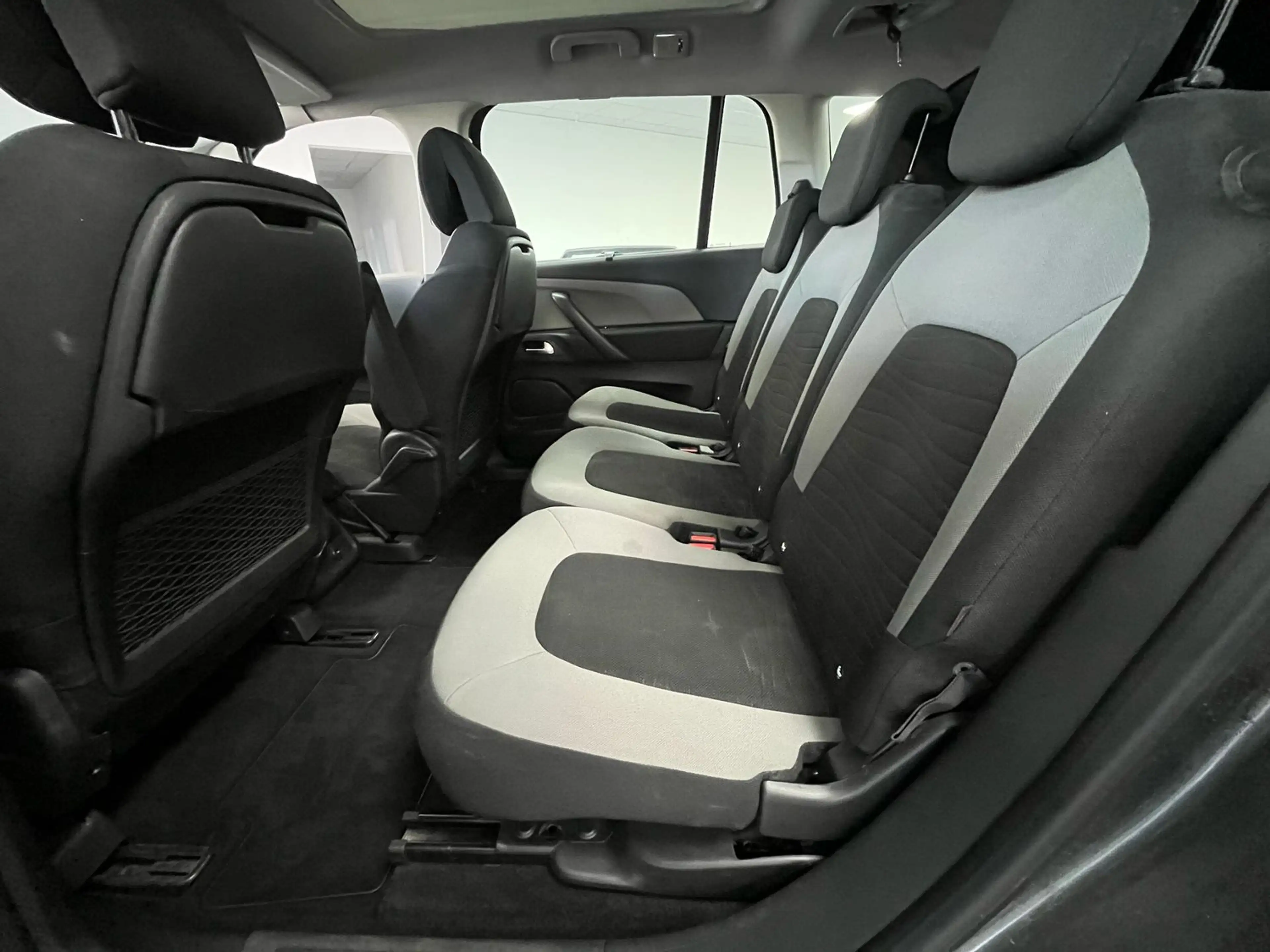 Citroen Grand C4 Picasso 7-Sitzer/ Schalter/ Zahnriemen+Service Neu — photo 13