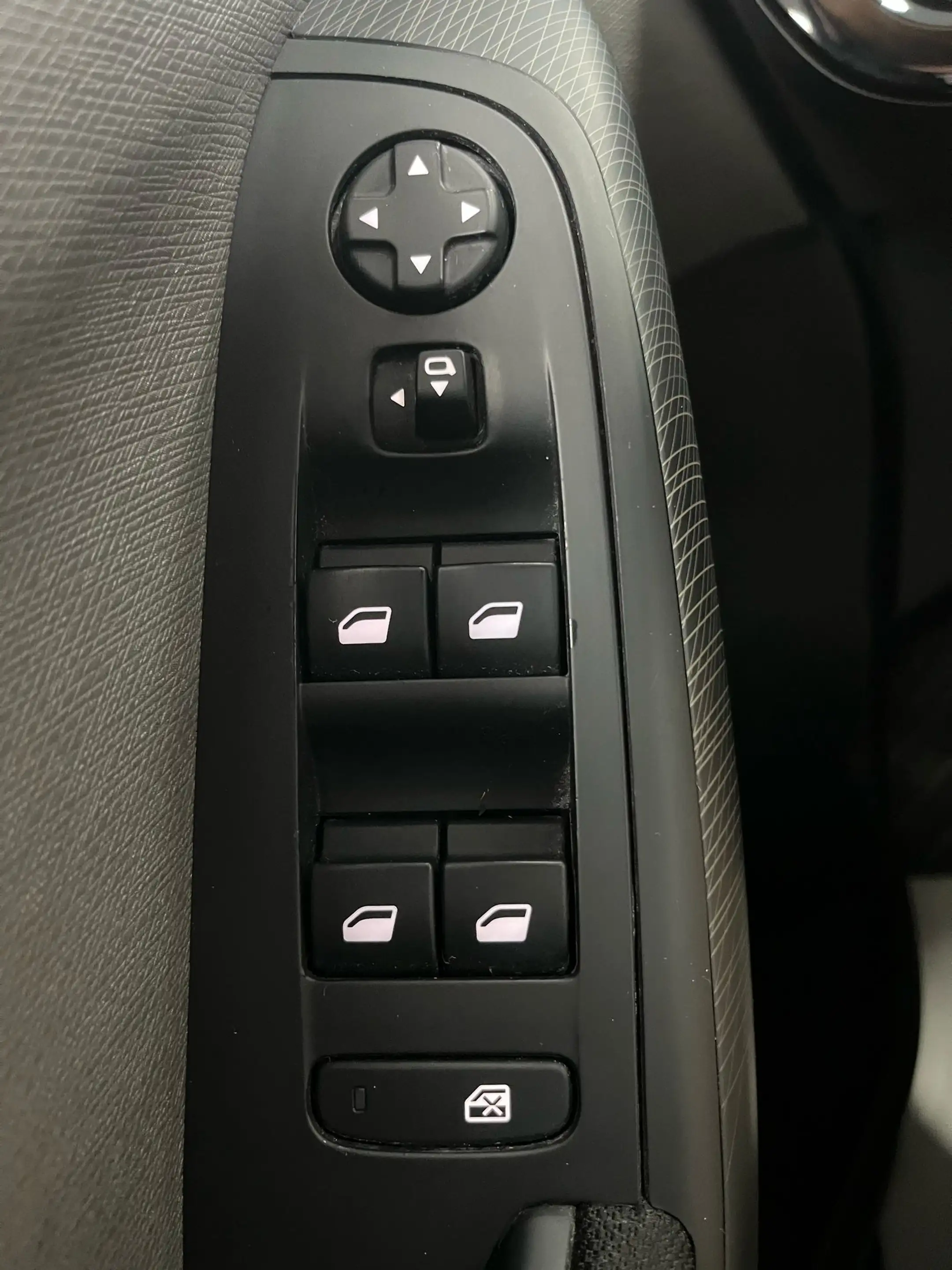 Citroen Grand C4 Picasso 7-Sitzer/ Schalter/ Zahnriemen+Service Neu — photo 24