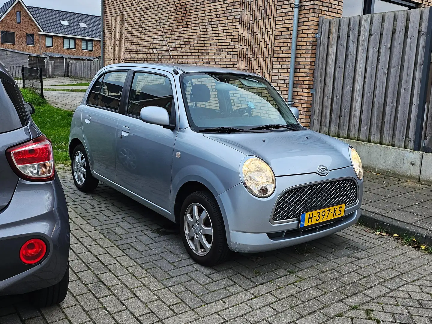 Daihatsu Trevis Trevis 1.0 Grijs - 1