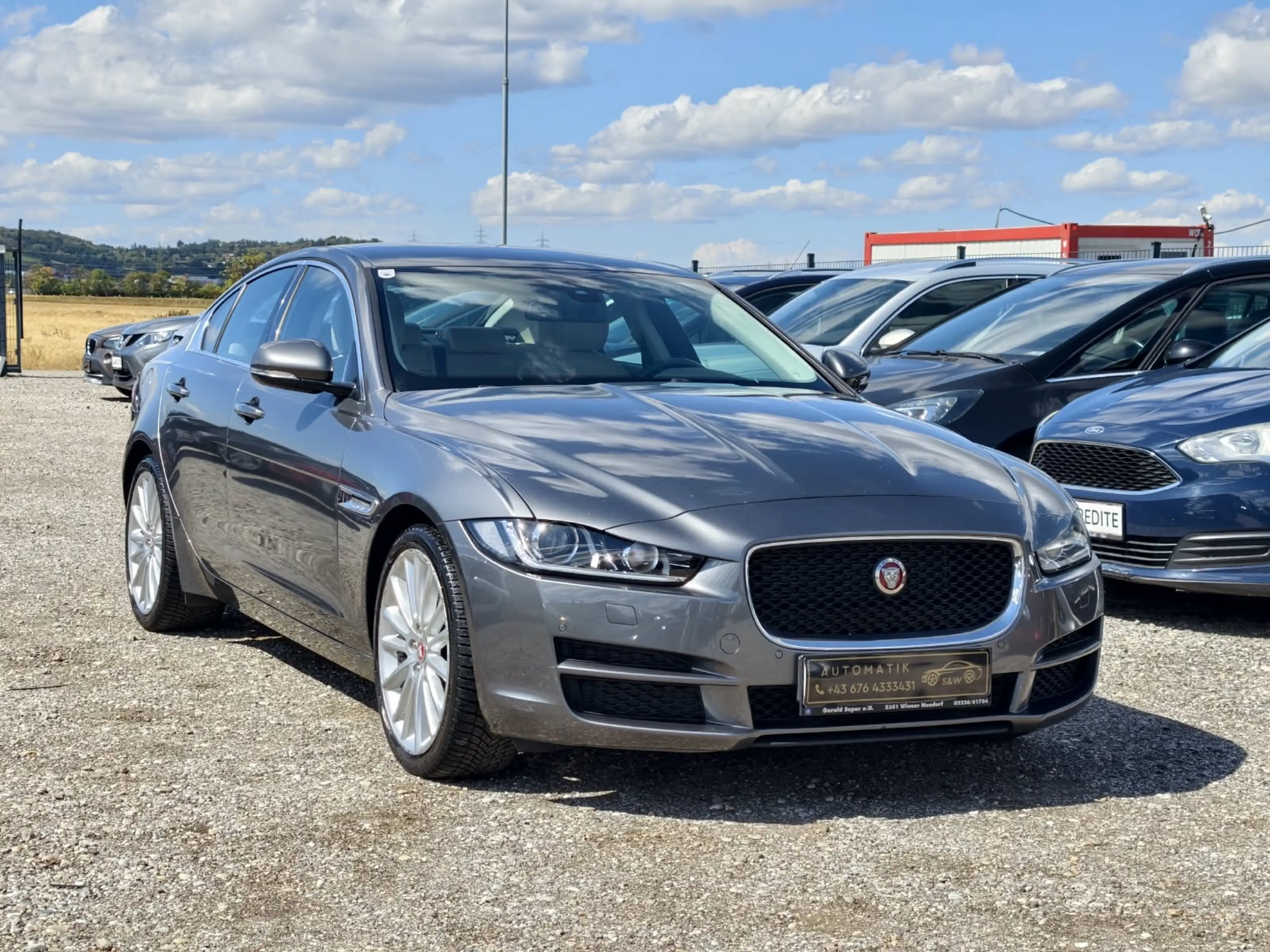 Jaguar XE