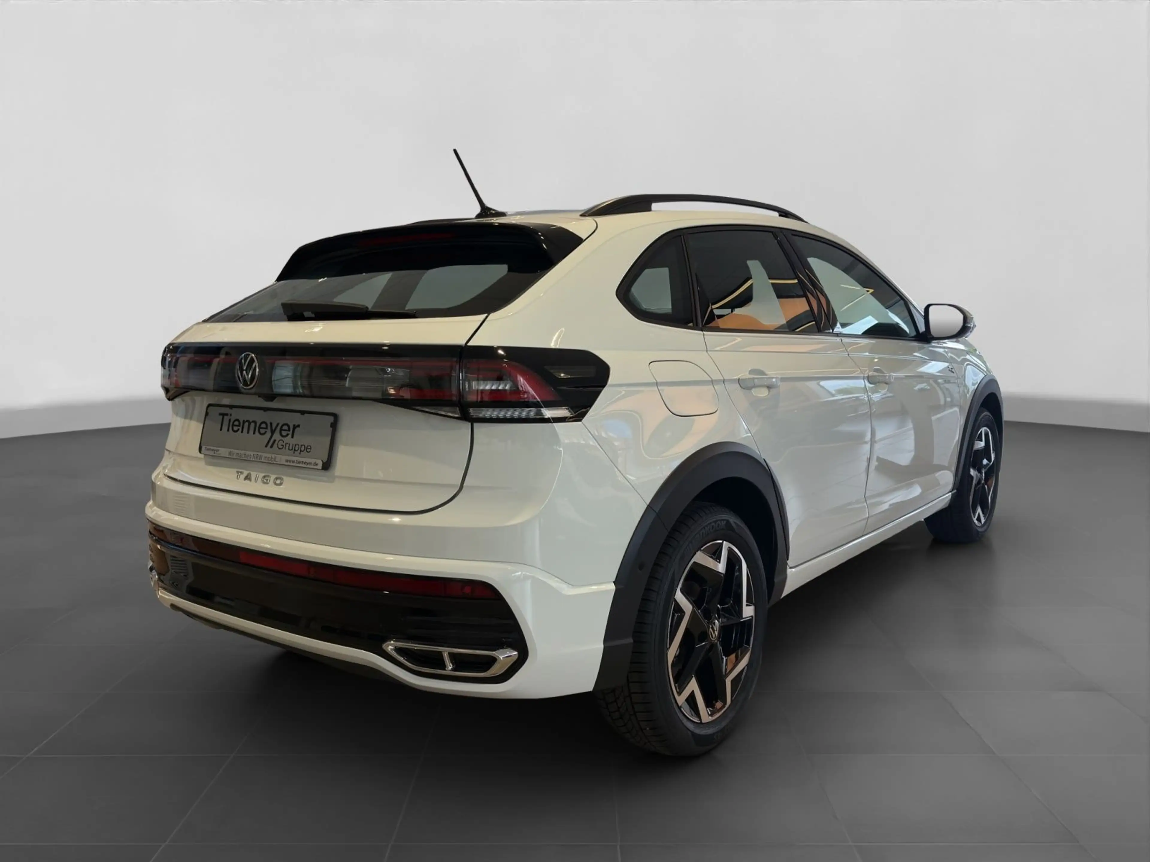 Volkswagen Taigo 1.0 TSI DSG R-LINE REAR VIEW NAVI GJR AHK — photo 3