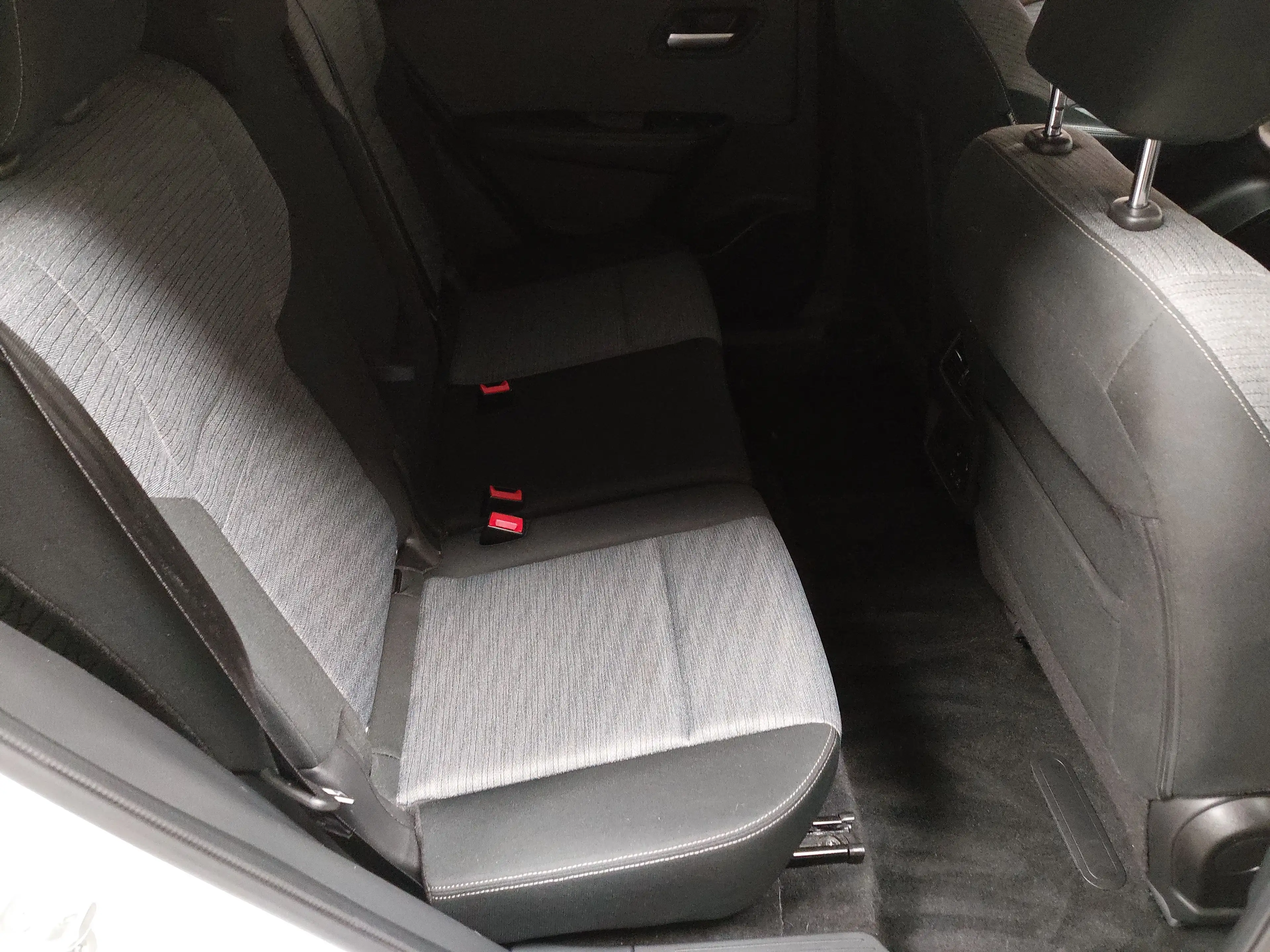 Nissan X-Trail — photo 12