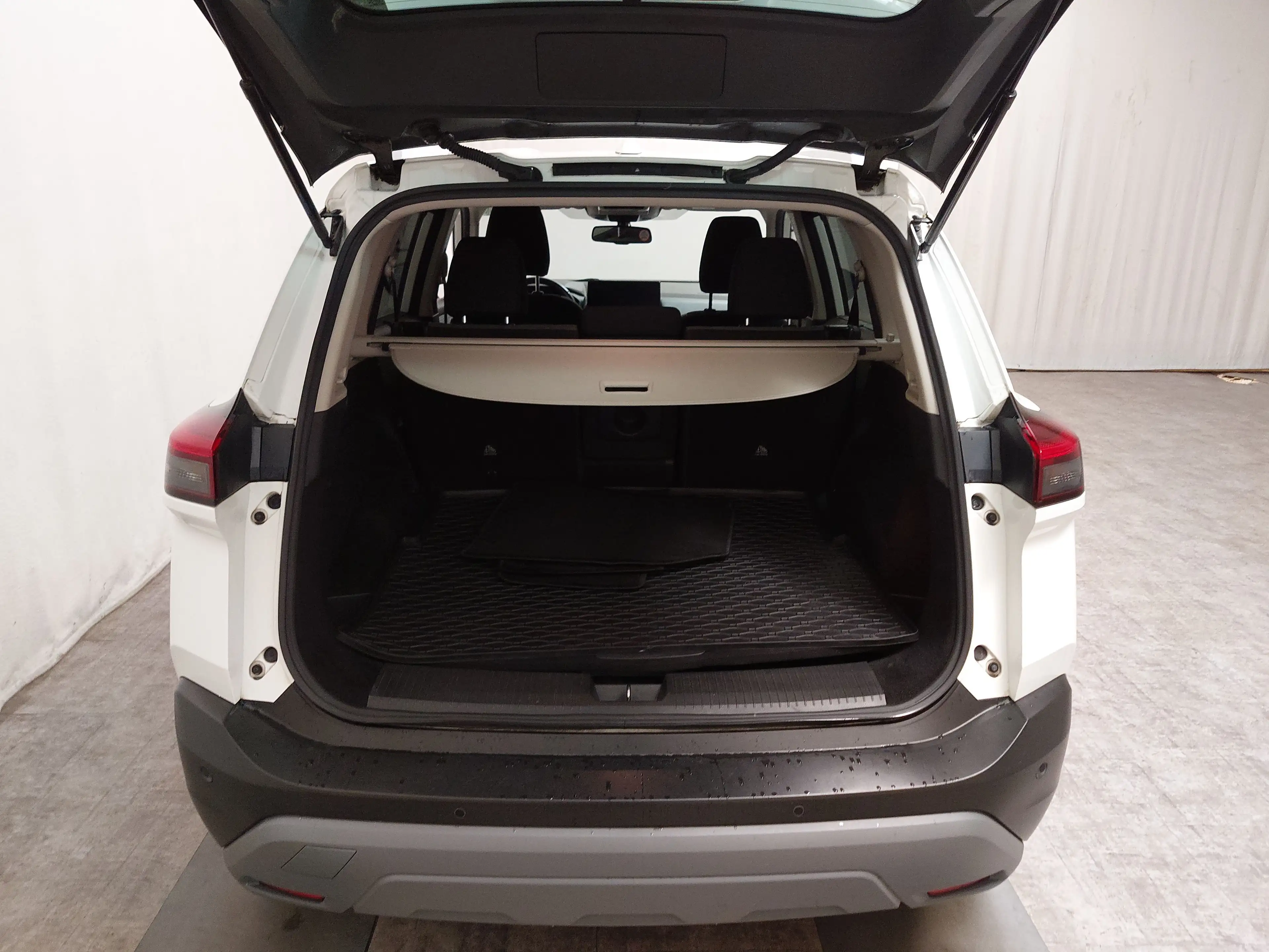 Nissan X-Trail — photo 15
