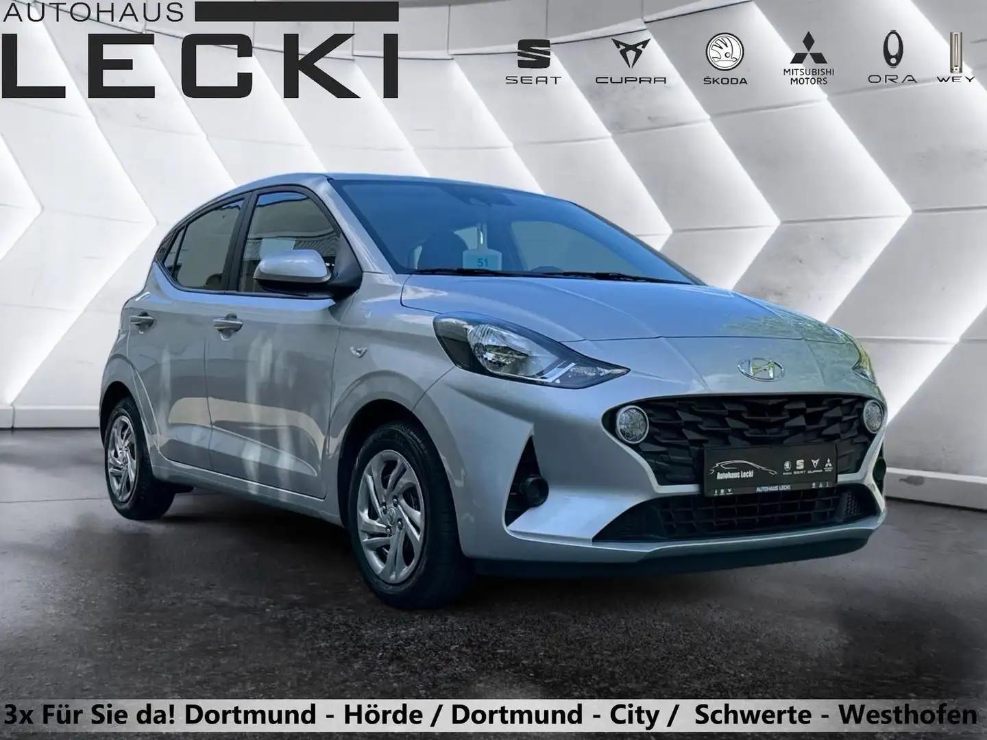 Hyundai i10 1.0 Select  *DAB*SPURHALTE*LHZ*SHZ*TEMPOMAT*UVM* Argento - 1