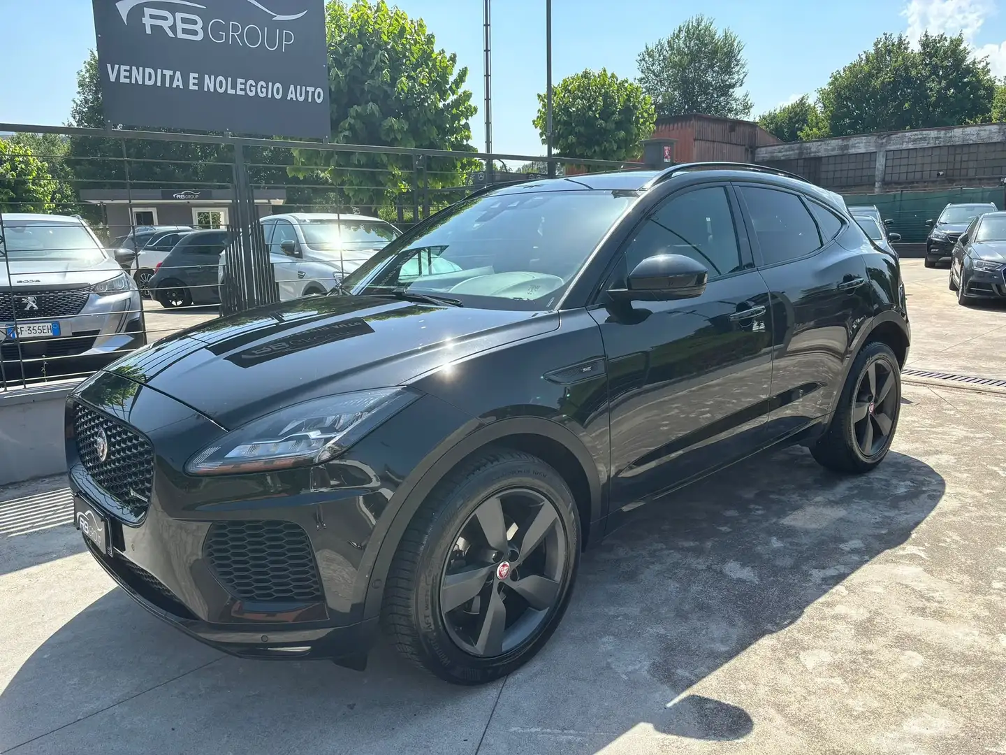 Jaguar E-Pace E-Pace 2019 2.0d i4 R-Dynamic awd 180cv auto my19 Nero - 1