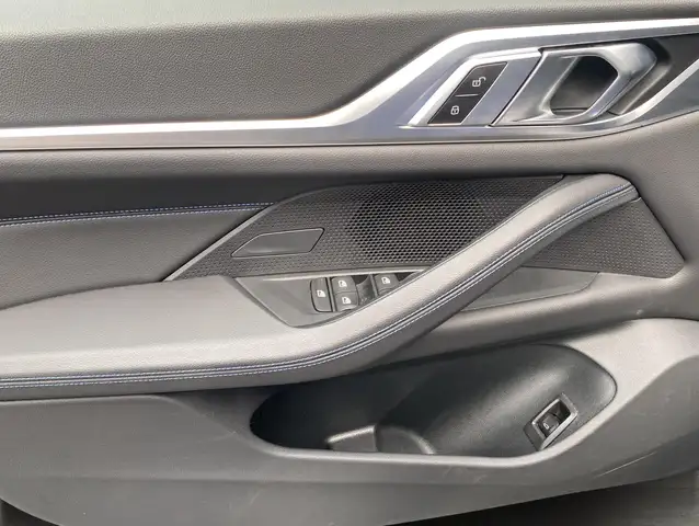 BMW 4 Series view 4