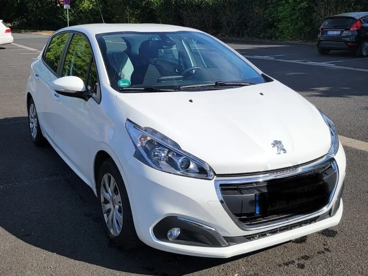 Peugeot 208 208 PureTech 82 Start Weiß - 1