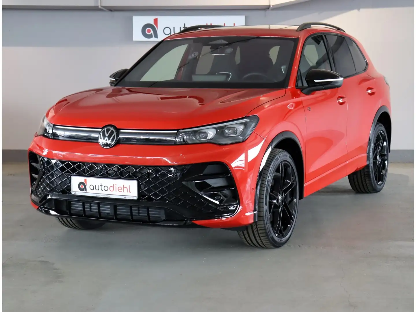 Volkswagen Tiguan 2,0 TDI DSG 4Motion R-Line *AHK*PANO Rouge - 2