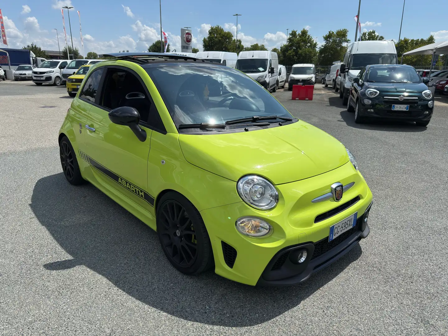 Abarth 595 595 F595 1.4 t-jet 165cv auto Зелений - 1