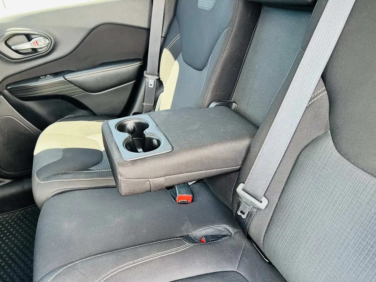 Jeep Cherokee fotografie Jeep Cherokee
