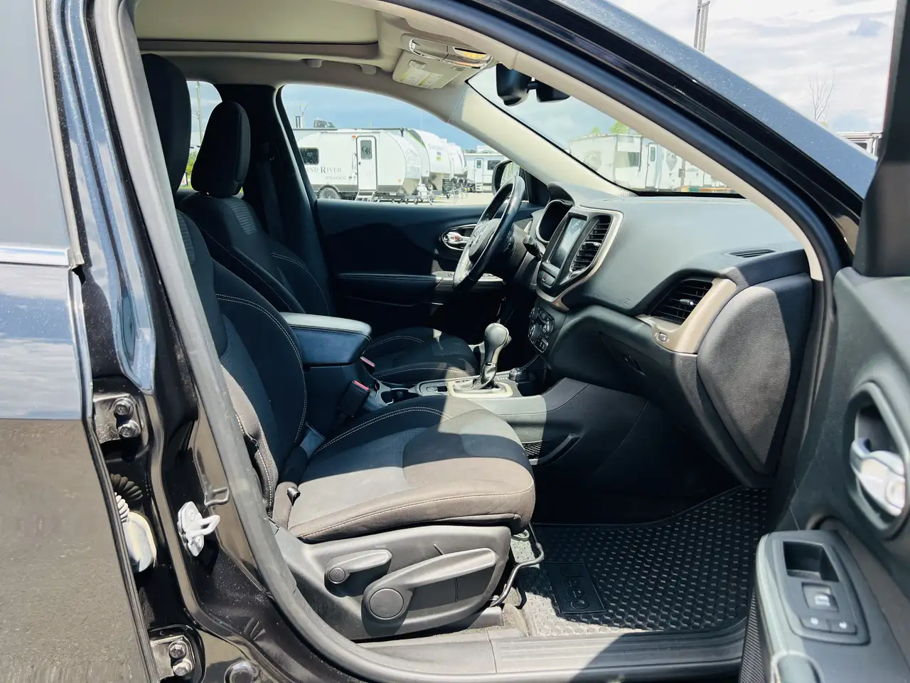Jeep Cherokee fotografie Jeep Cherokee