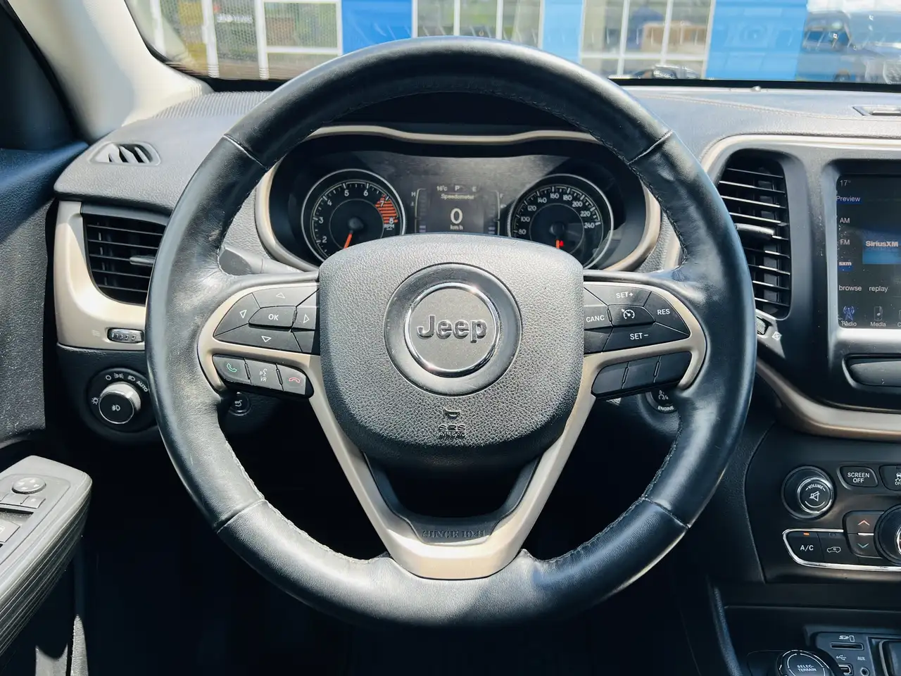 Jeep Cherokee fotografie Jeep Cherokee