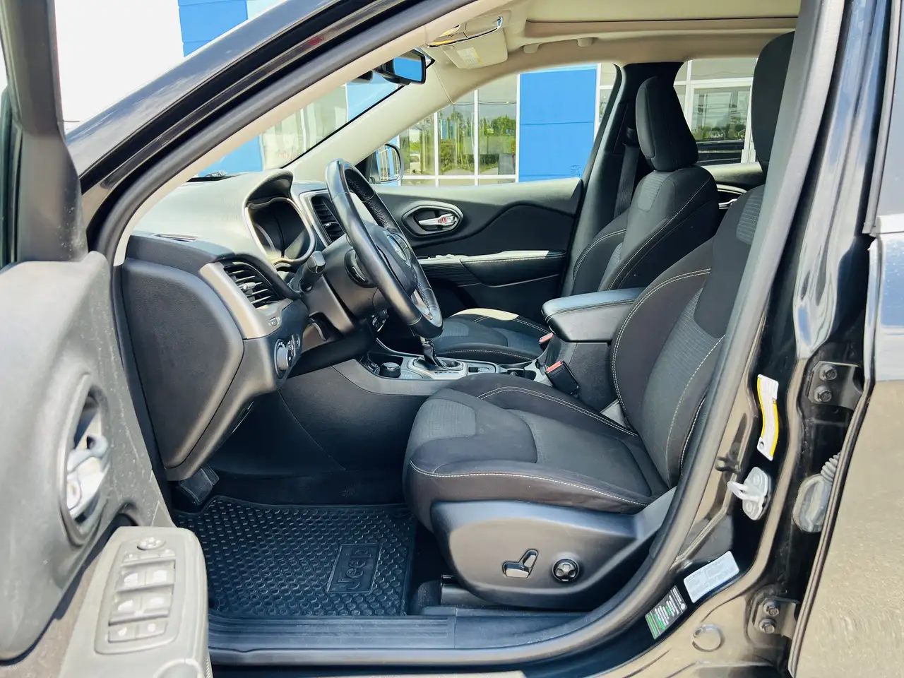 Jeep Cherokee fotografie Jeep Cherokee