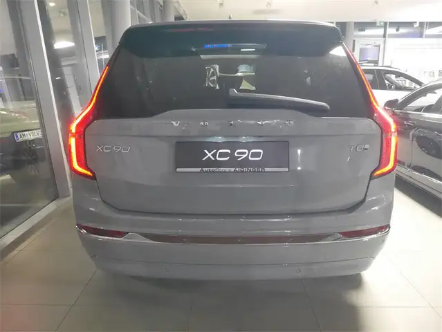 Volvo XC90 T8 AWD Geartr. Plus Bright 7-Sitzer Ansicht 4