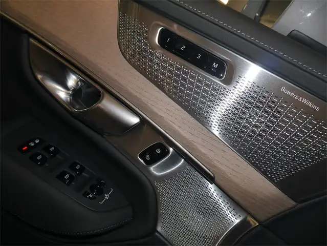 Volvo XC90 T8 AWD Geartr. Plus Bright 7-Sitzer Ansicht 13