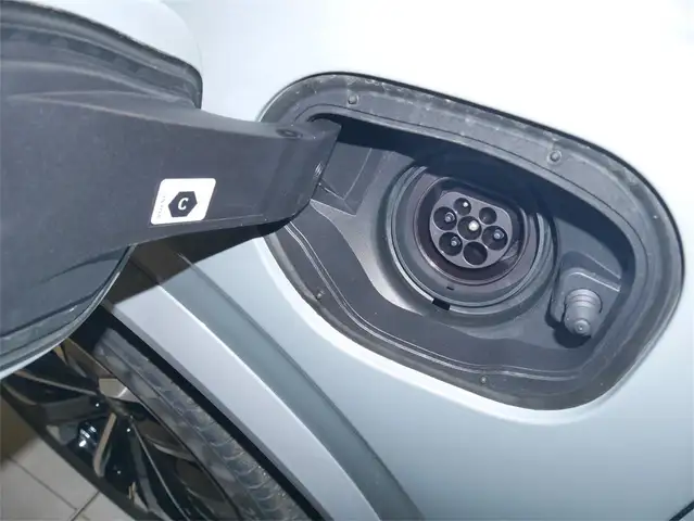 Volvo XC90 T8 AWD Geartr. Plus Bright 7-Sitzer Ansicht 6