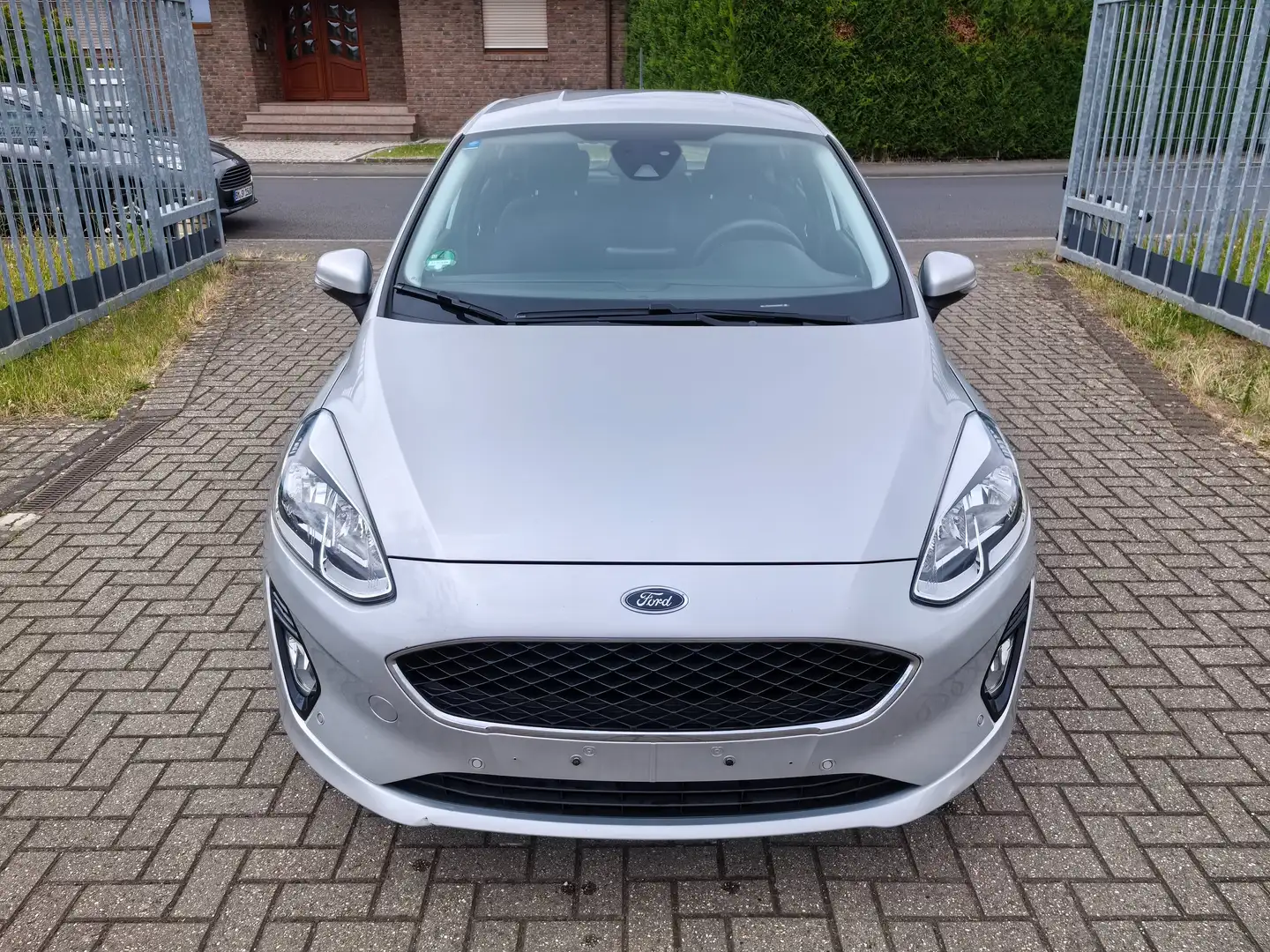 Ford Fiesta Cool Silber - 2