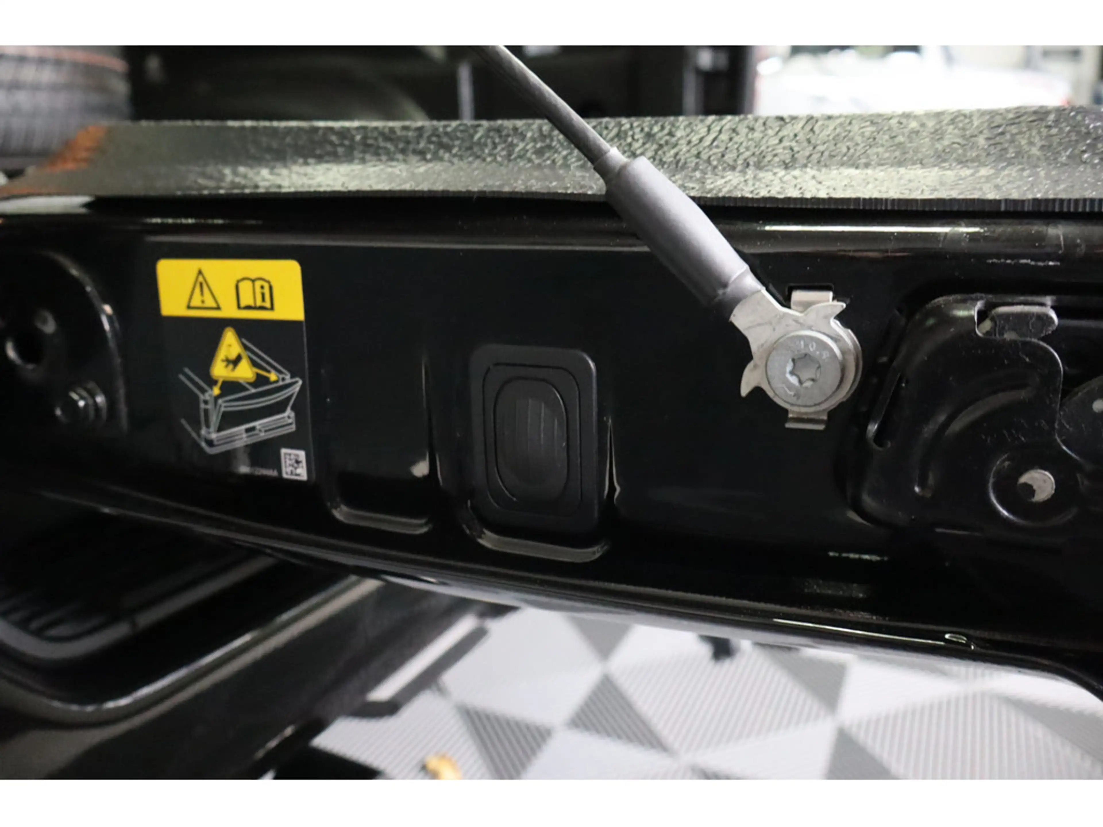Dodge RAM 1500 Laramie Night SHZ H/K NAVI ACC PANO — photo 7