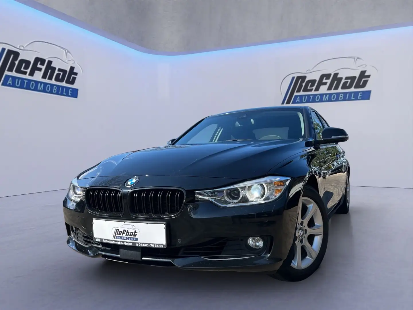 BMW 330 d Lim.*KEYLESS*HUD*SPUR*XENON*PDC*SHZ*NAV*ACC Black - 1