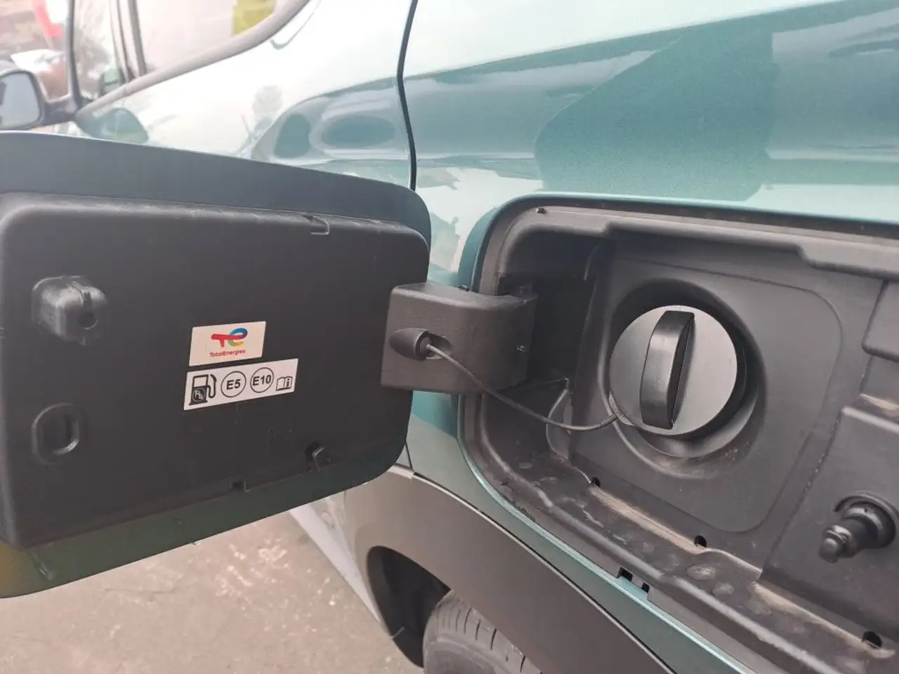 Opel Frontera 1.2 DI Hybrid 48V eDCT GS 13