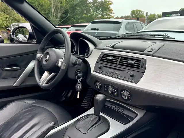 BMW Z4 view 13