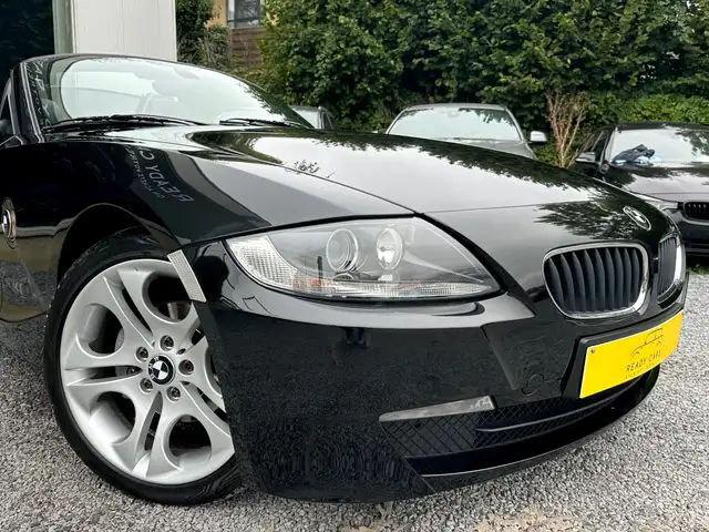 BMW Z4 view 3