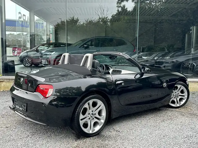 BMW Z4 view 5
