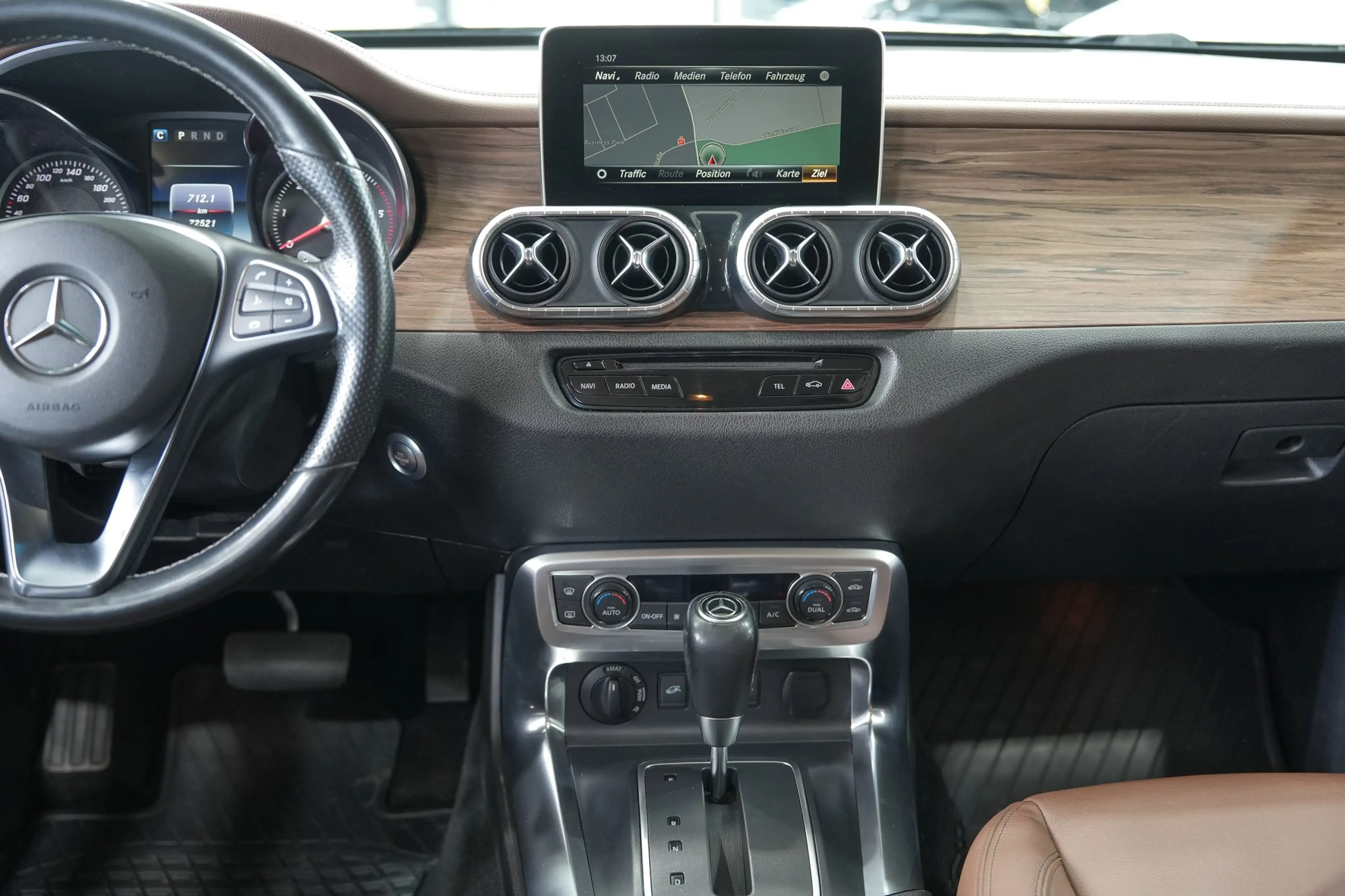 Mercedes-Benz X 350 d 4Matic Doppelkabine Edition Power*360°* — photo 15