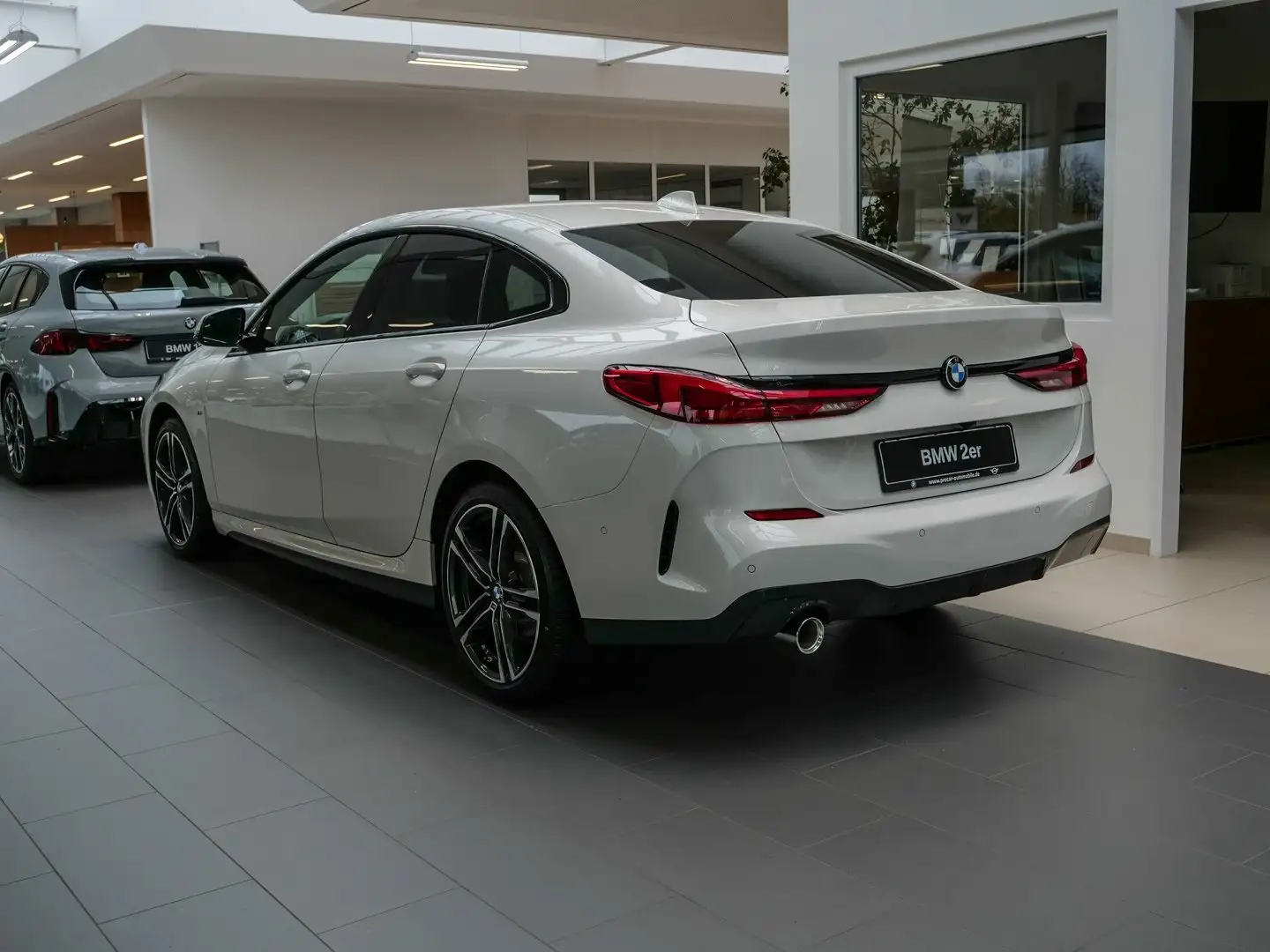 BMW 218 i MSport DA PA HiFi LED Klima DAB Weiß - 2