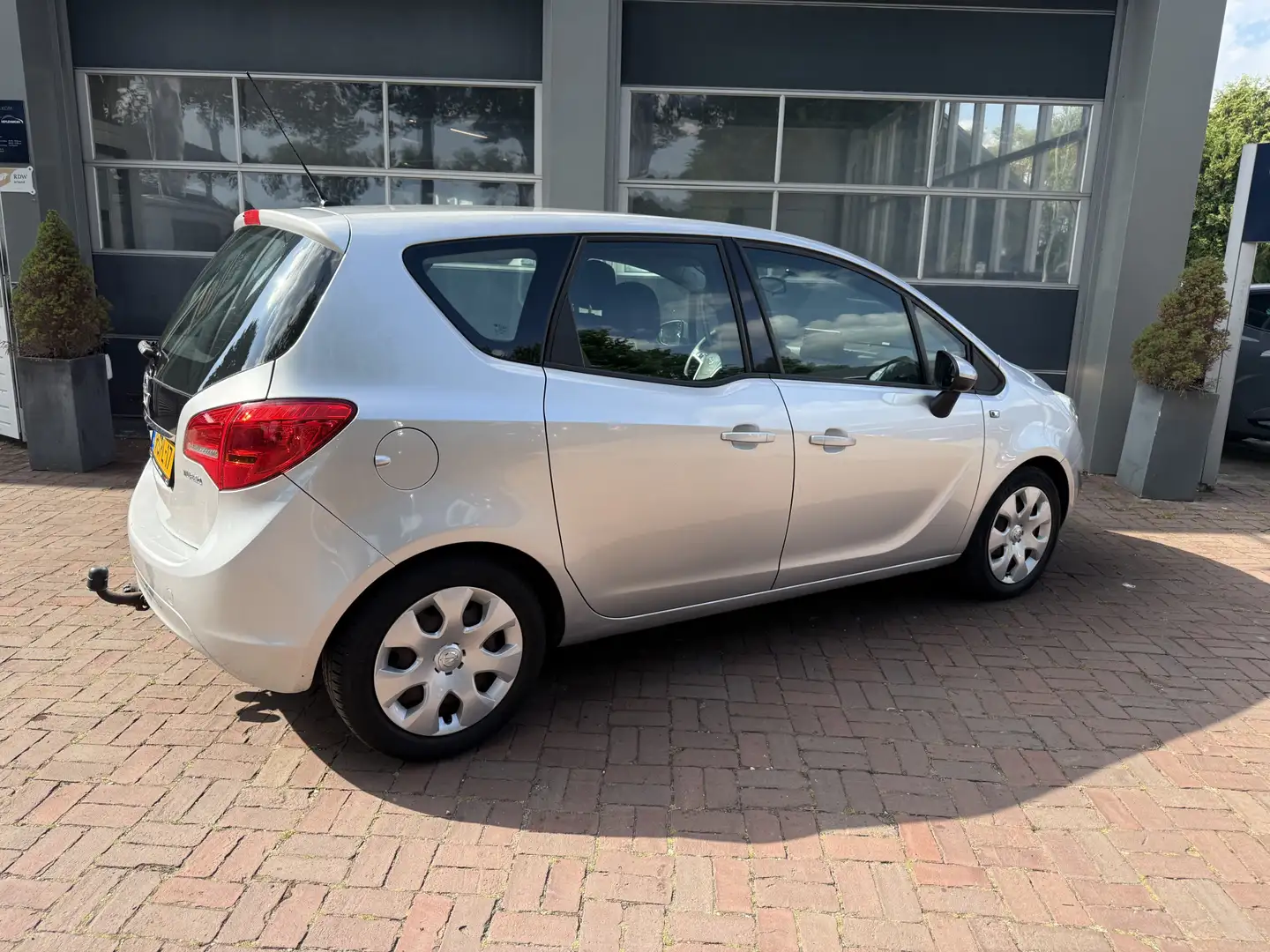 Opel Meriva 1.4 Turbo Edition Pdc,Trekhaak,Camera,Navi,16Inch, Grijs - 2
