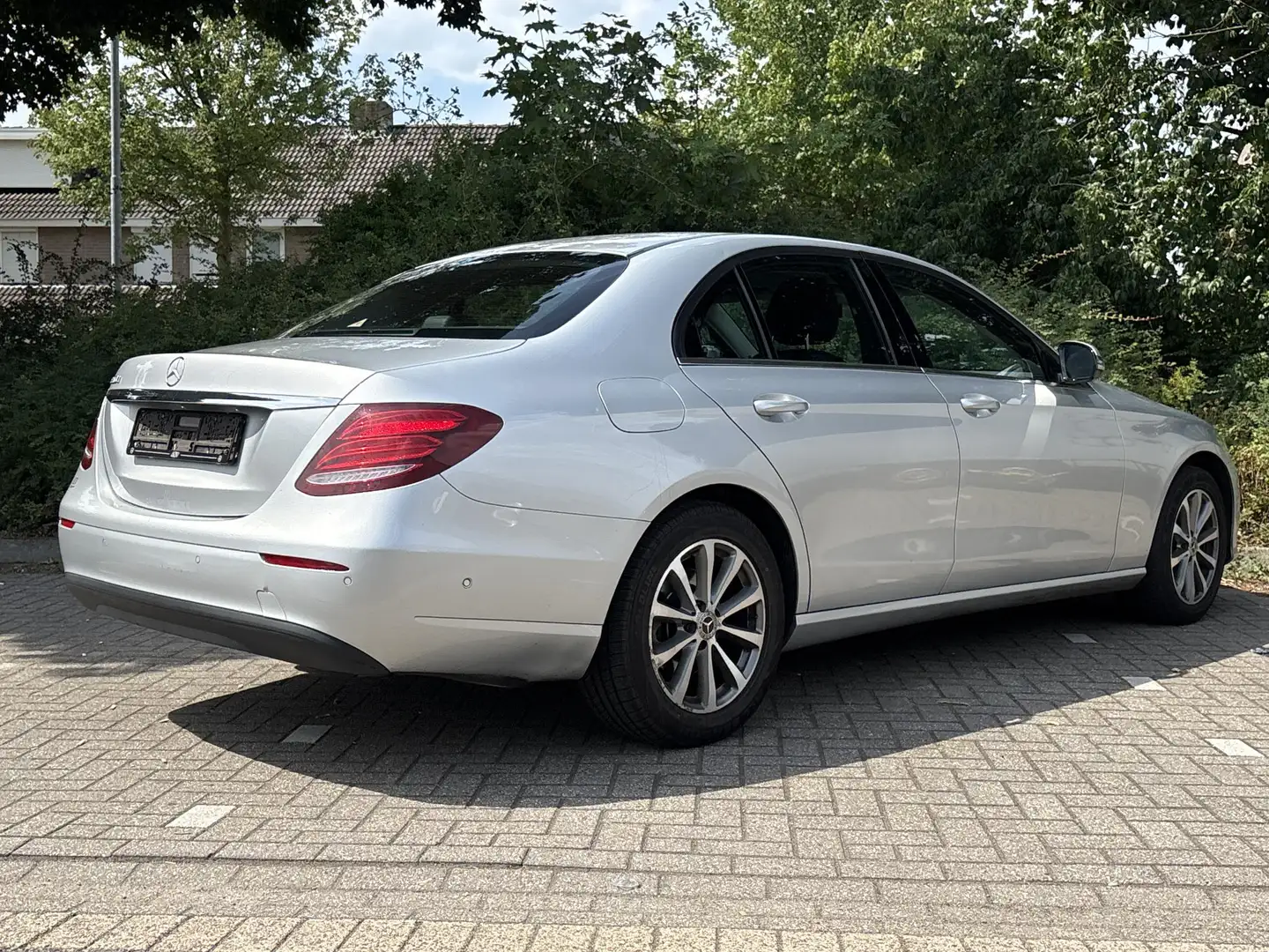 Mercedes-Benz E 200 d € 14.450 NETTO | Widescreen | Euro 6 | Leder | C Grijs - 2