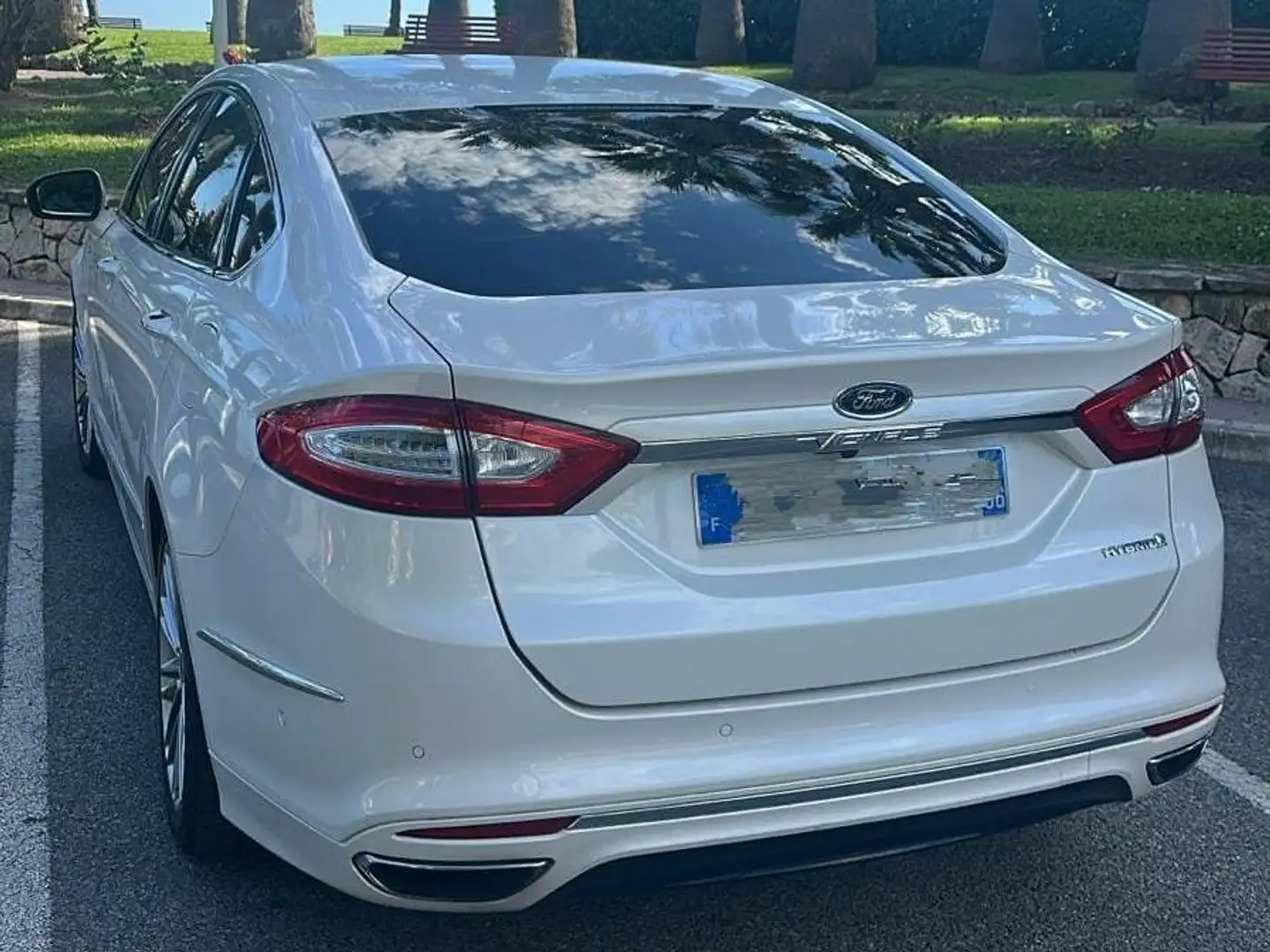 Ford Mondeo Mondeo Vignale 2.0 Hybrid 187 BVA6 Blanc - 2