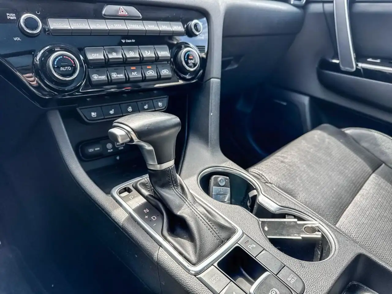 Kia Sportage снимка Kia Sportage