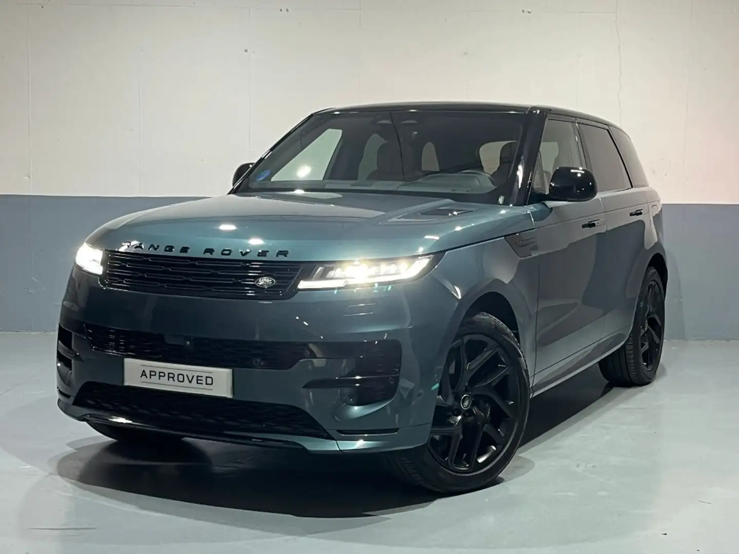 Land Rover Range Rover Sport 3.0 i6 PHEV Dynamic SE 440 Verde - 1