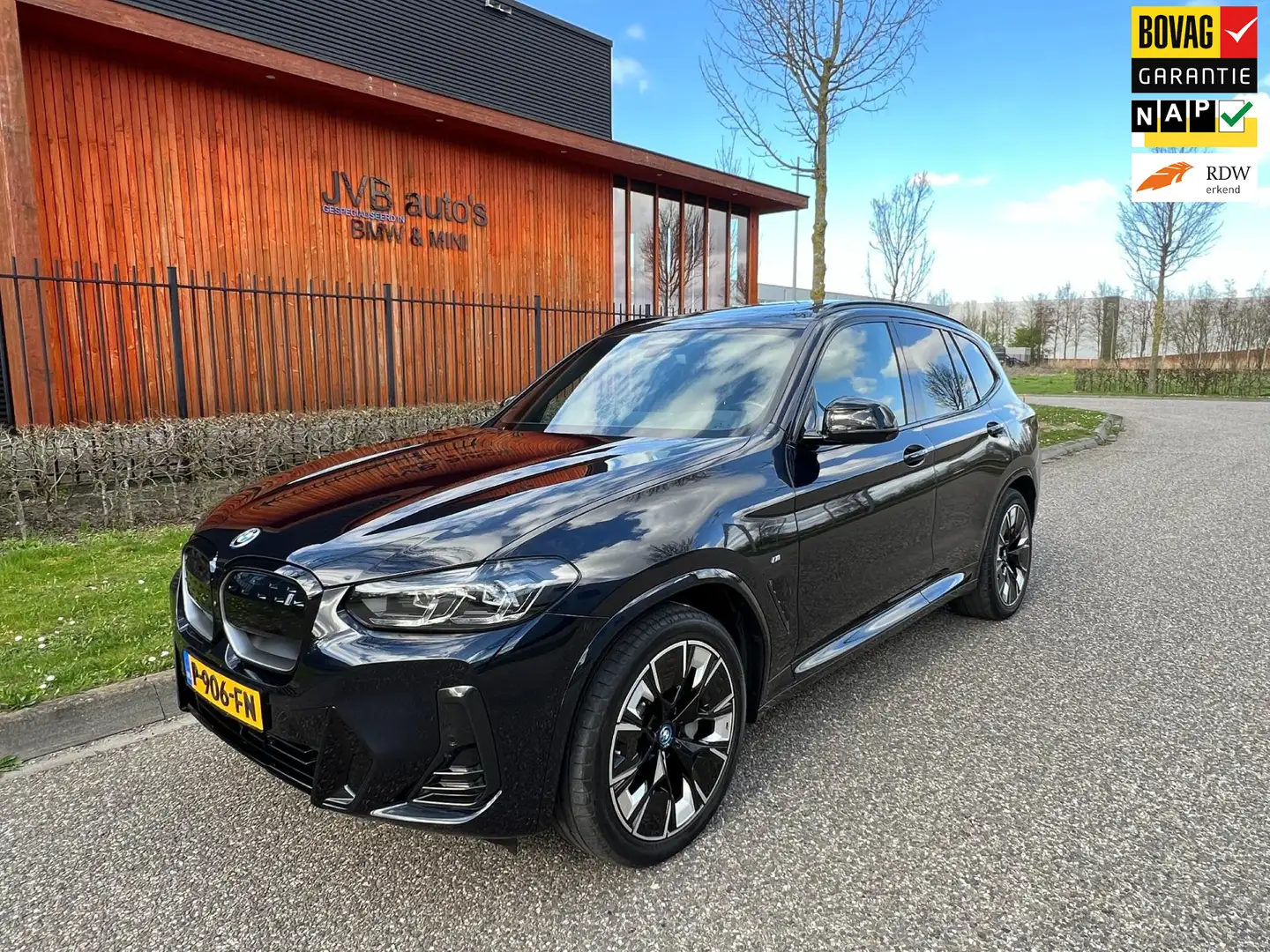 BMW iX3 High Executive, Impressive, M-sport, pano, H&K, Tr Чорний - 1