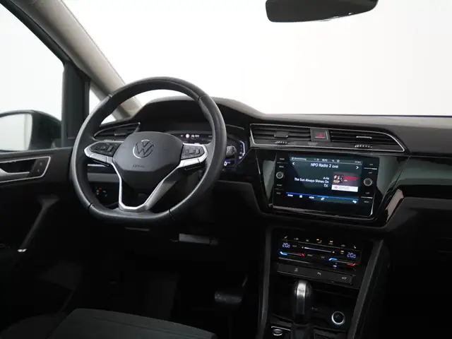 Volkswagen Touran view 7
