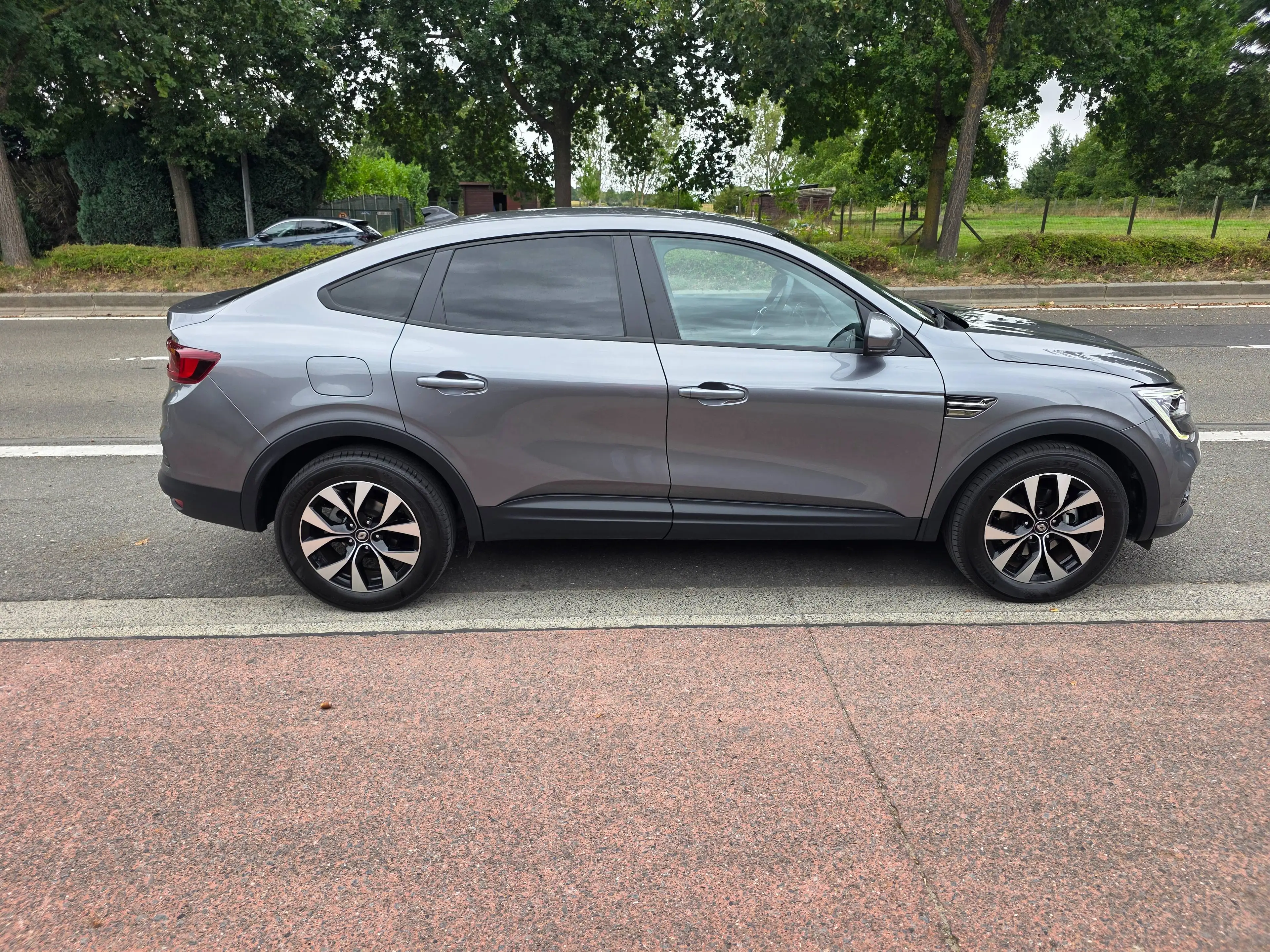 Renault Arkana E-TECH 1.6i Hybride 1°EIG. 2023' !! 35000KM !! IN PERFECTE STAAT MET GARANTIE !! — photo 8