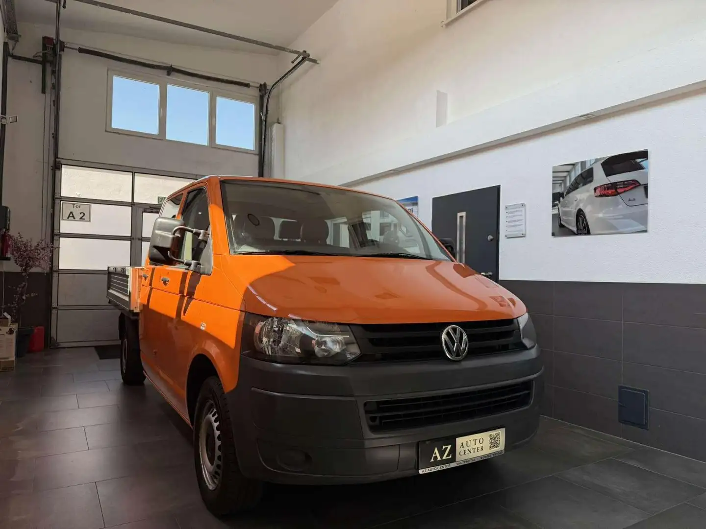 Volkswagen T5 Transporter 2.0 TDI Pritsche Doppelkabine Orange - 2
