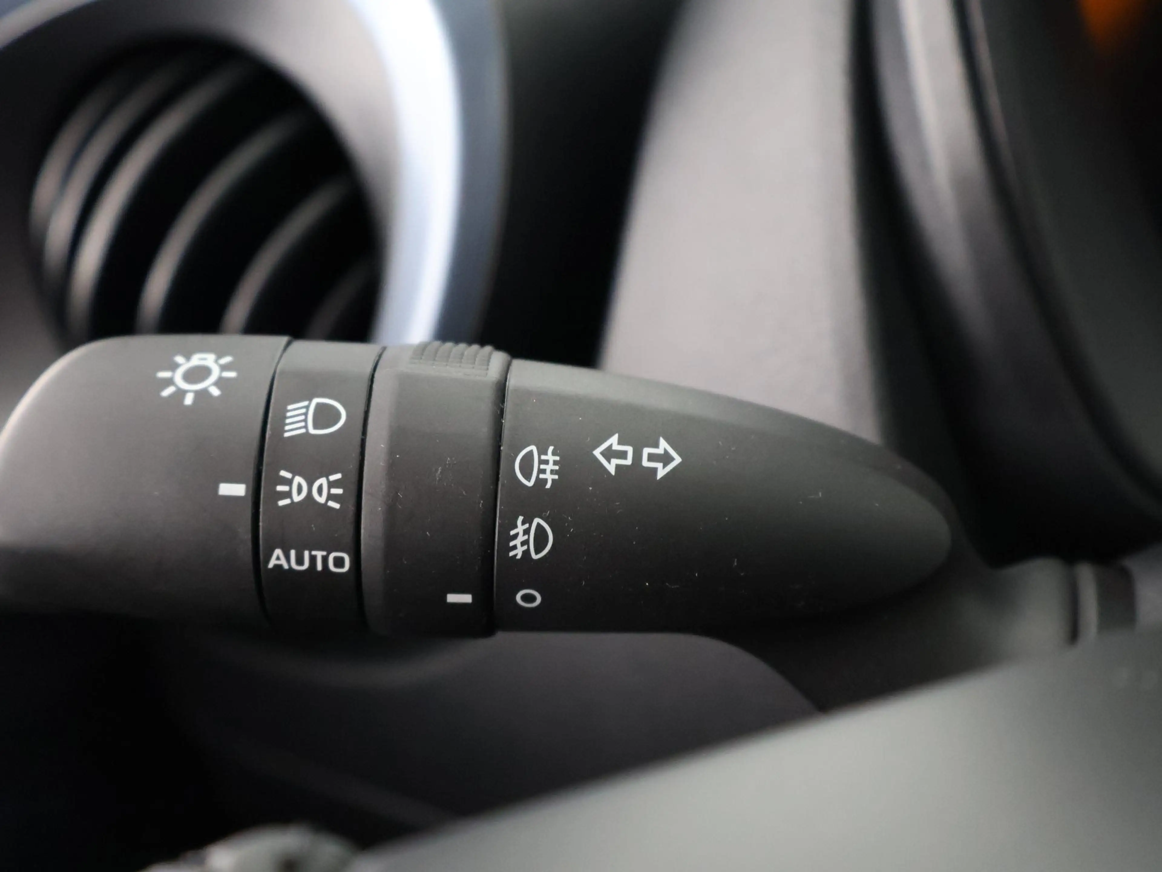 Toyota Aygo X 1.0 VVT-i PULSE PACK BI-TONE GARANTIE 3-2035! CARP — photo 24