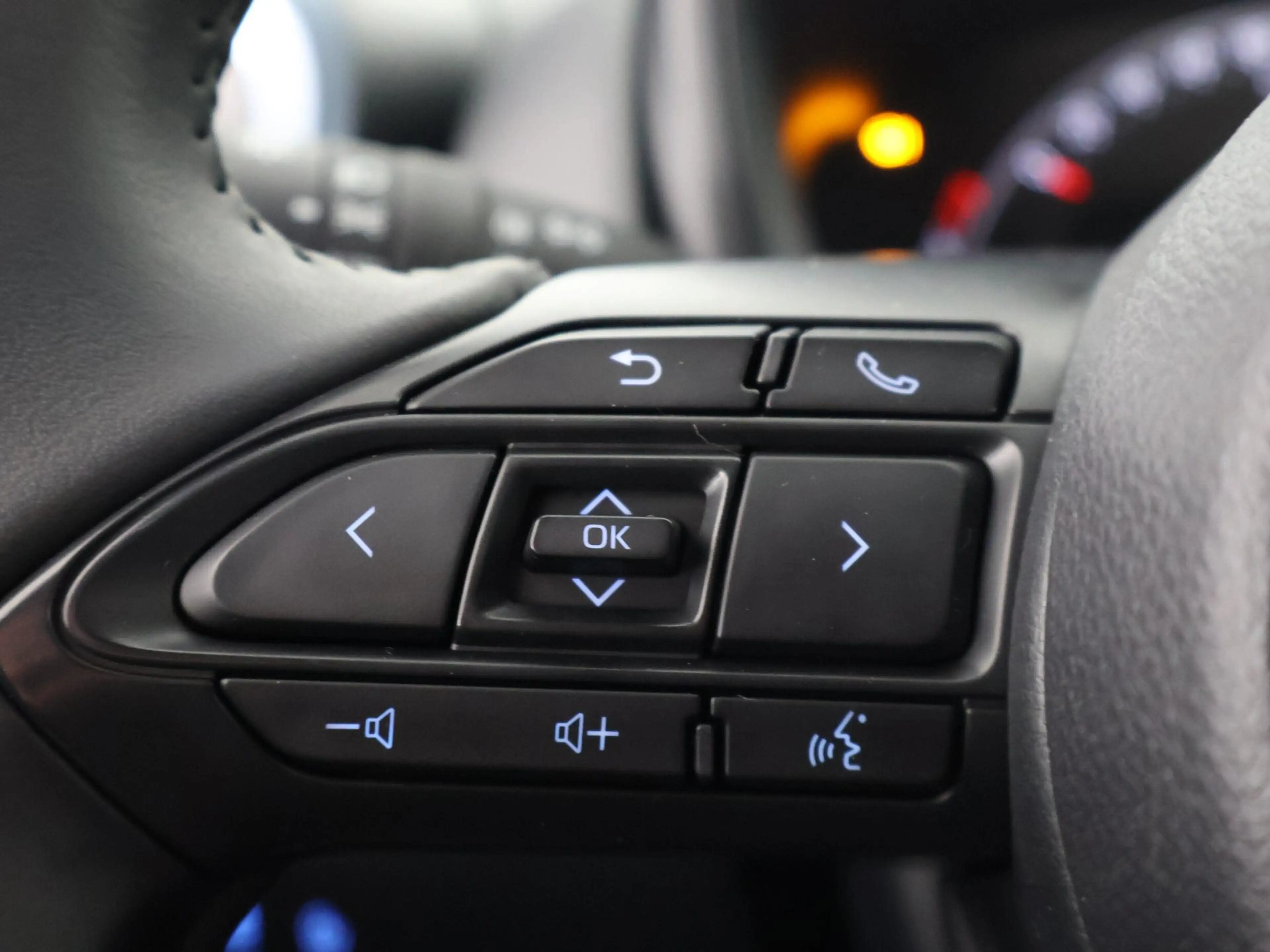 Toyota Aygo X 1.0 VVT-i PULSE PACK BI-TONE GARANTIE 3-2035! CARP — photo 23