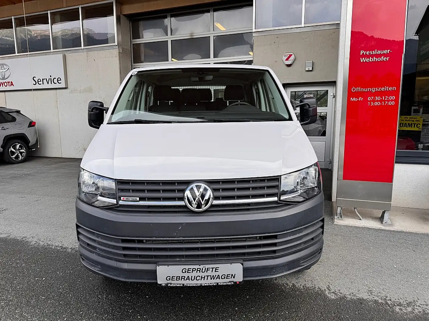 Volkswagen T6.1 Transporter Pritsche Weiß - 2