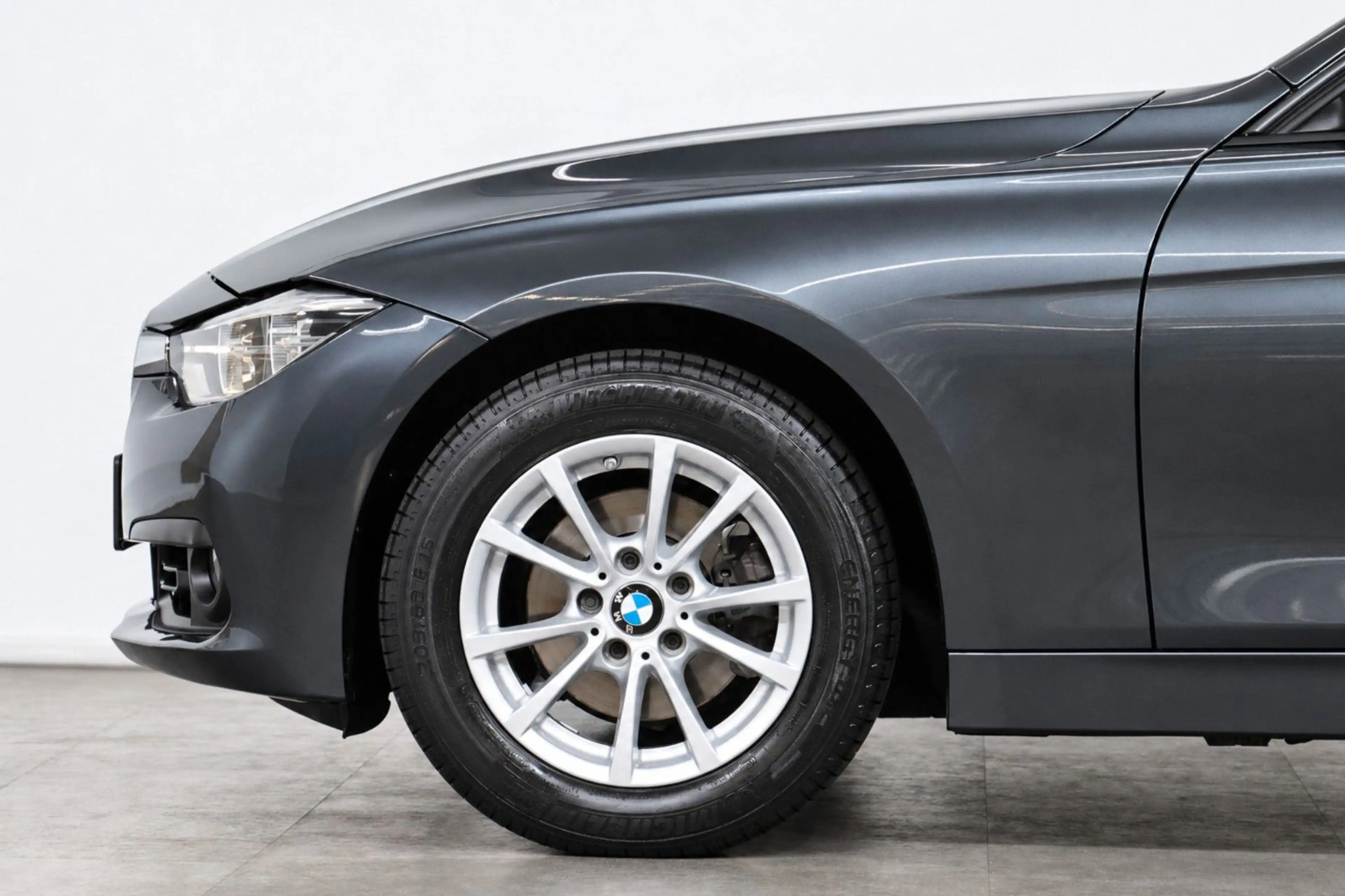 BMW 318 i T. Advantage*NAVI*LED*SITZHEIZUNG*KLIMA*PDC — photo 11