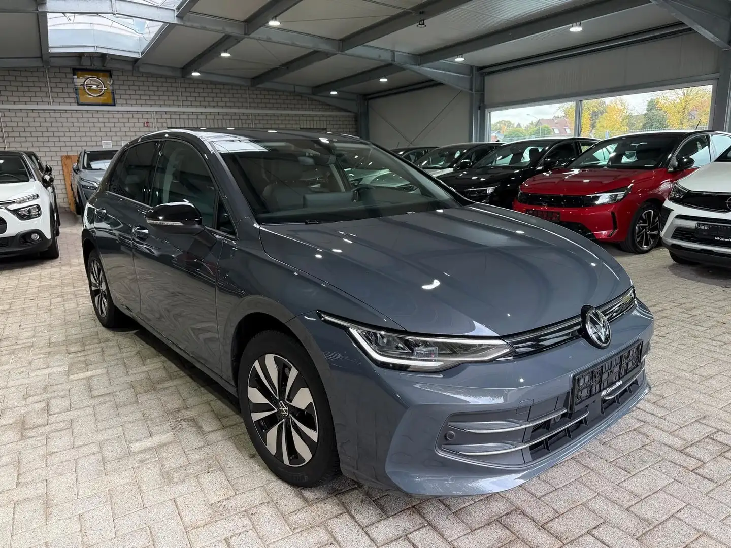 Volkswagen Golf VIII 1.5 TSI Goal ACC LED SHZ Sideassist Gris - 2