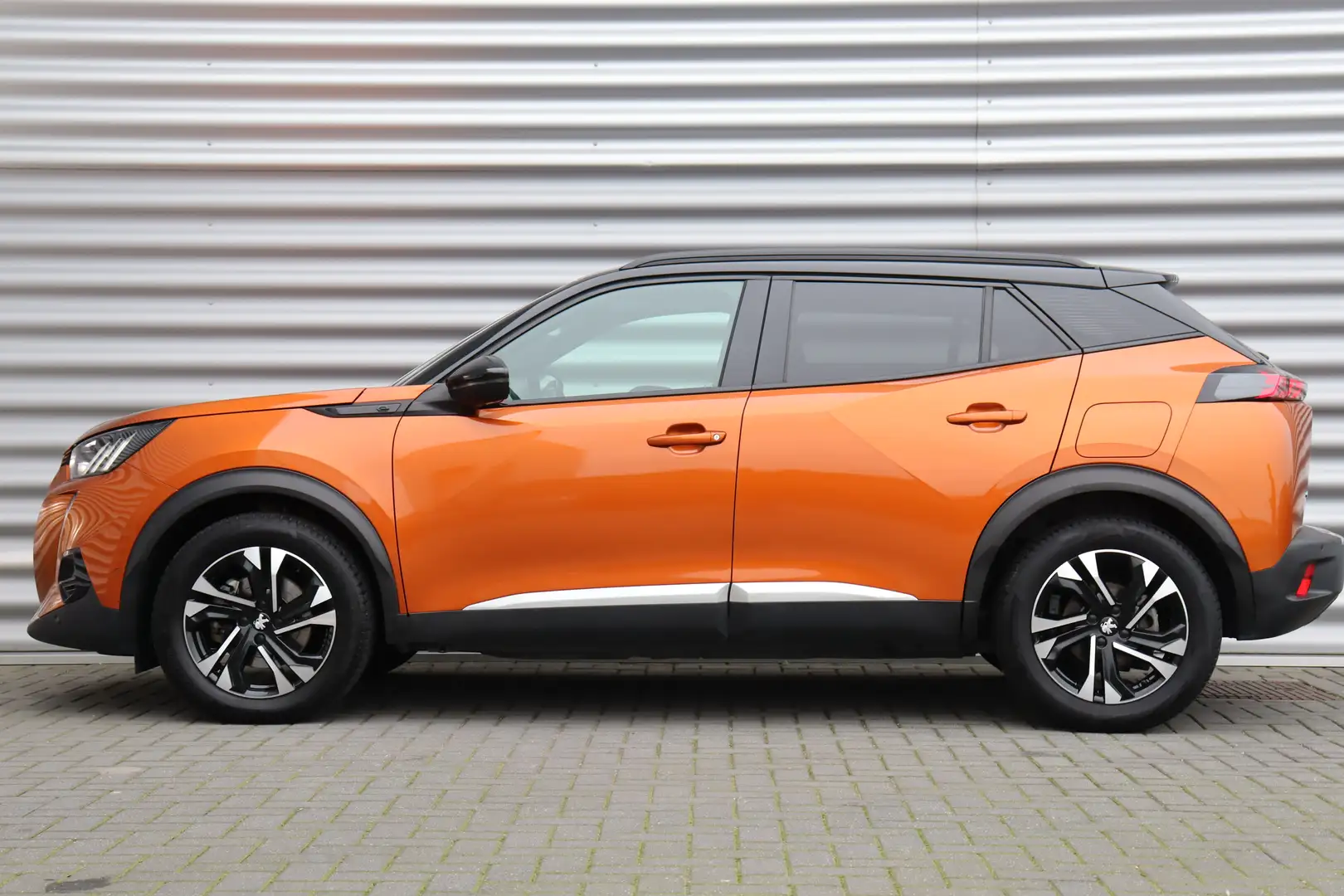 Peugeot e-2008 50KWH 136PK GT-LINE AUTOMAAT / NAVI / LEDER / CLIM Orange - 2