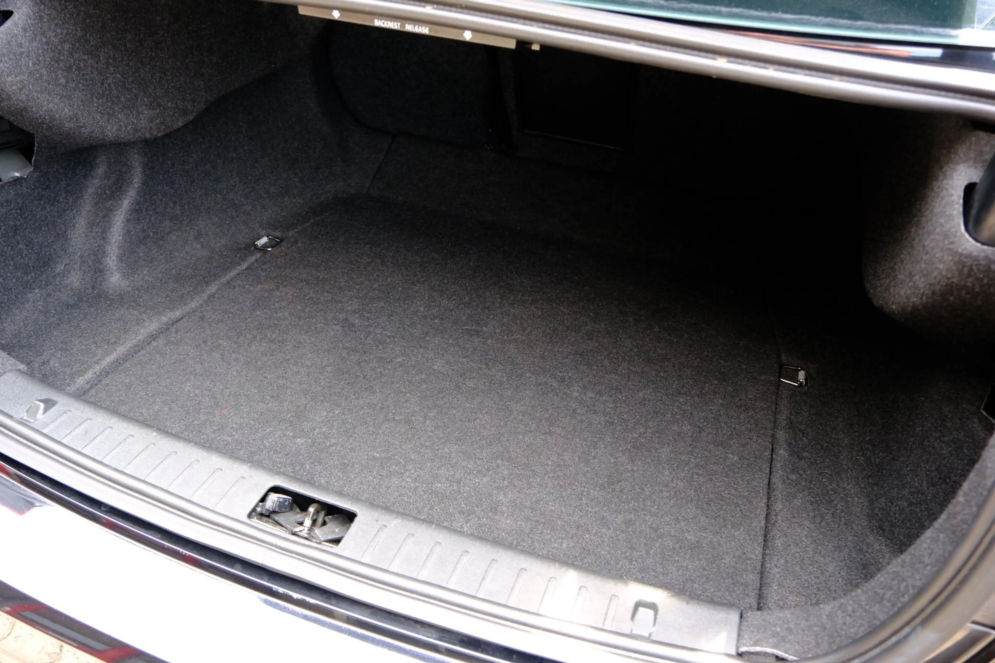 Volvo S60 1.6 T3 150pk R-Design Aut. Navi|Clima|LMV|Half Led — photo 10