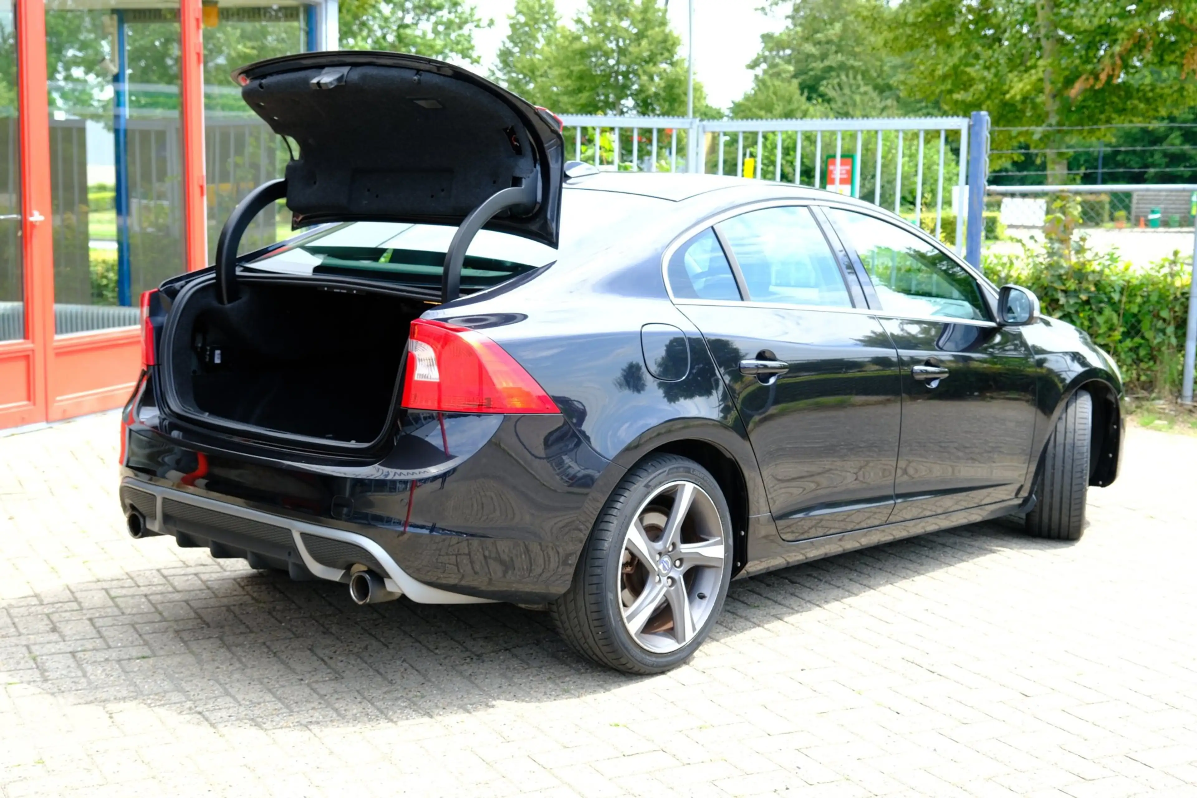 Volvo S60 1.6 T3 150pk R-Design Aut. Navi|Clima|LMV|Half Led — photo 9