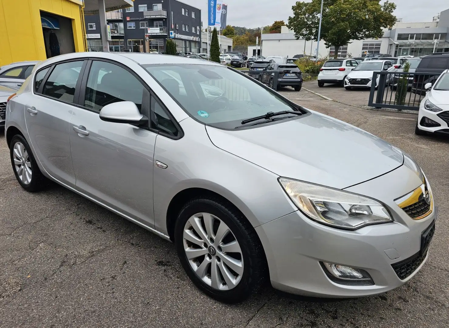 Opel Astra J 1,7 CDTI Lim. 5-trg. Edition Silber - 1